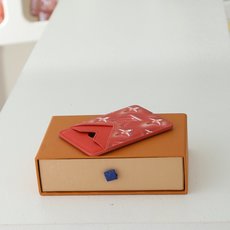 【顶级品质】M28786 橙色- 采用品牌标志性Monogram老花,以渐变/喷雾晕染工艺呈现出“褪色/ 【顶级品质】M28786 橙色- 采用品牌标志性Monogram老花,以渐变/喷雾晕染工艺呈现出“褪色/