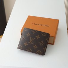 【顶级品质】 M60895 老花 此款钱夹属于 Damier Graphite 帆布系列,设计时尚低调,便于收纳纸币、信 【顶级品质】 M60895 老花 此款钱夹属于 Damier Graphite 帆布系列,设计时尚低调,便于收纳纸币、信