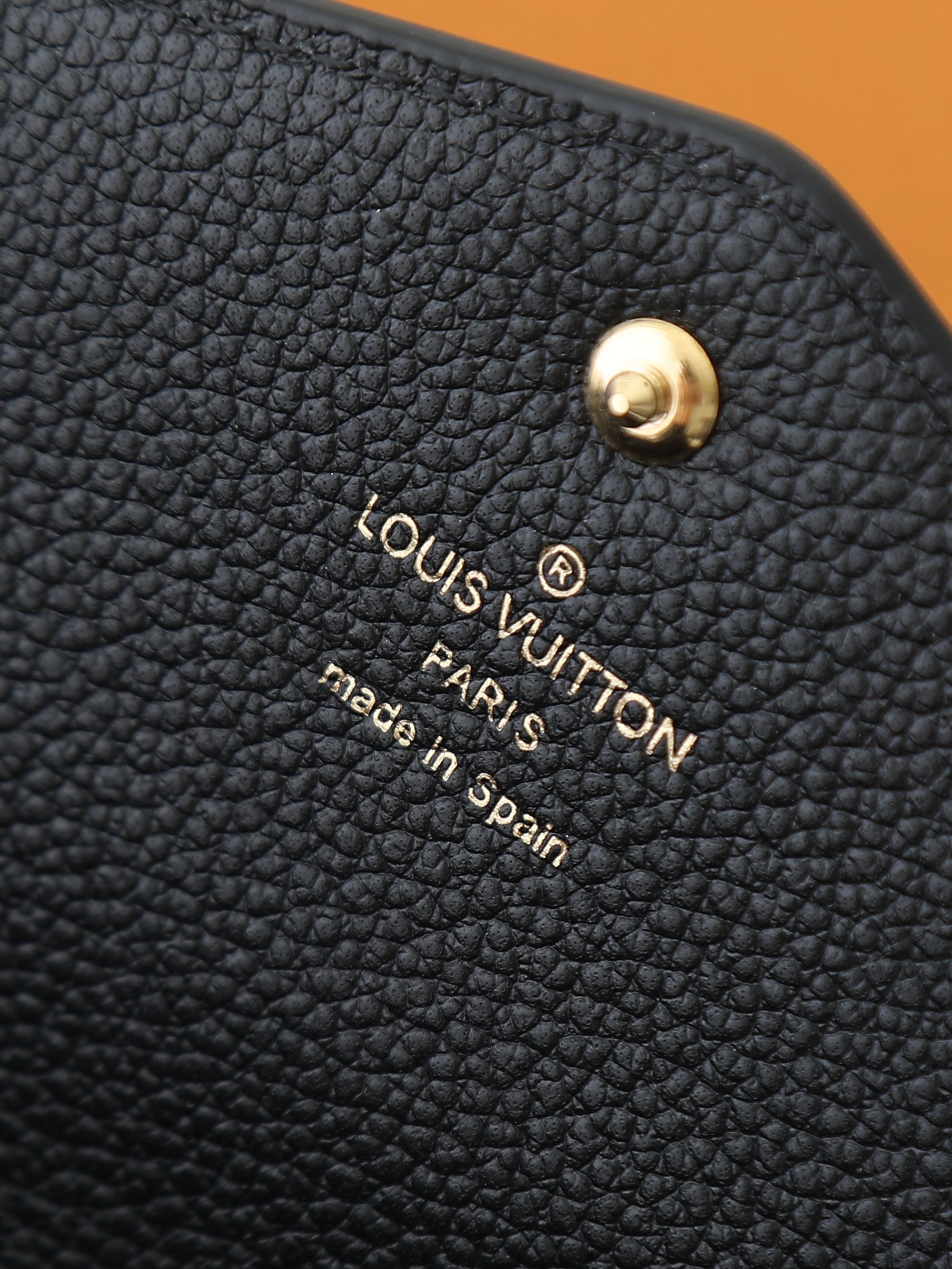 【顶级品质】 M80496 黑色丝印 這款拉鏈錢包以雙色Monogram Empreinte皮革製造,Monogram圖 【顶级品质】 M80496 黑色丝印 這款拉鏈錢包以雙色Monogram Empreinte皮革製造,Monogram圖