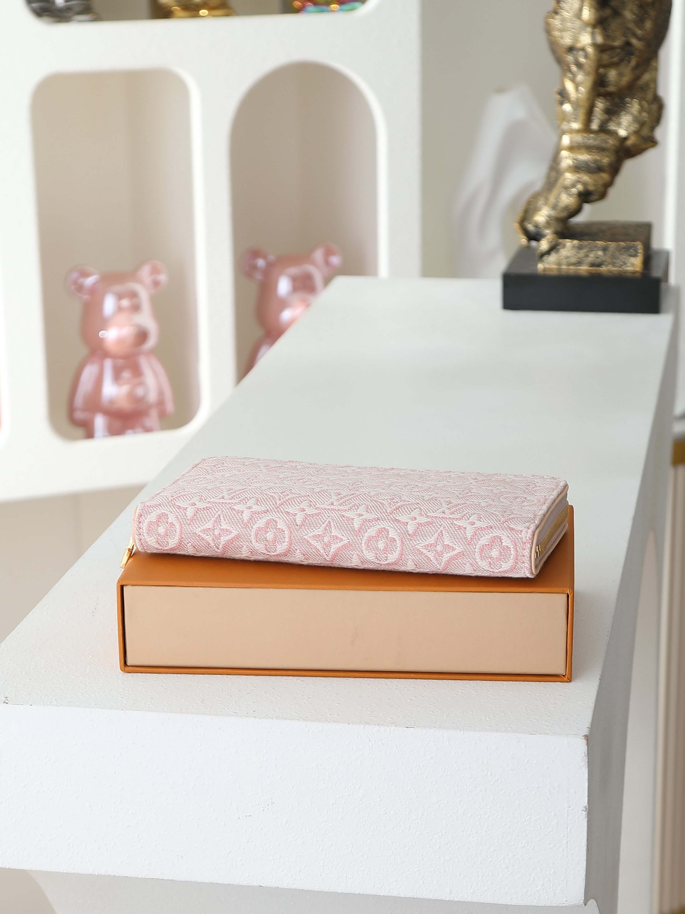 【顶级品质】 M29575 粉色 提粉色!LOUIS VUITTON Zippy 经典老花满印 提花面料 钱包 此款风格 【顶级品质】 M29575 粉色 提粉色!LOUIS VUITTON Zippy 经典老花满印 提花面料 钱包 此款风格