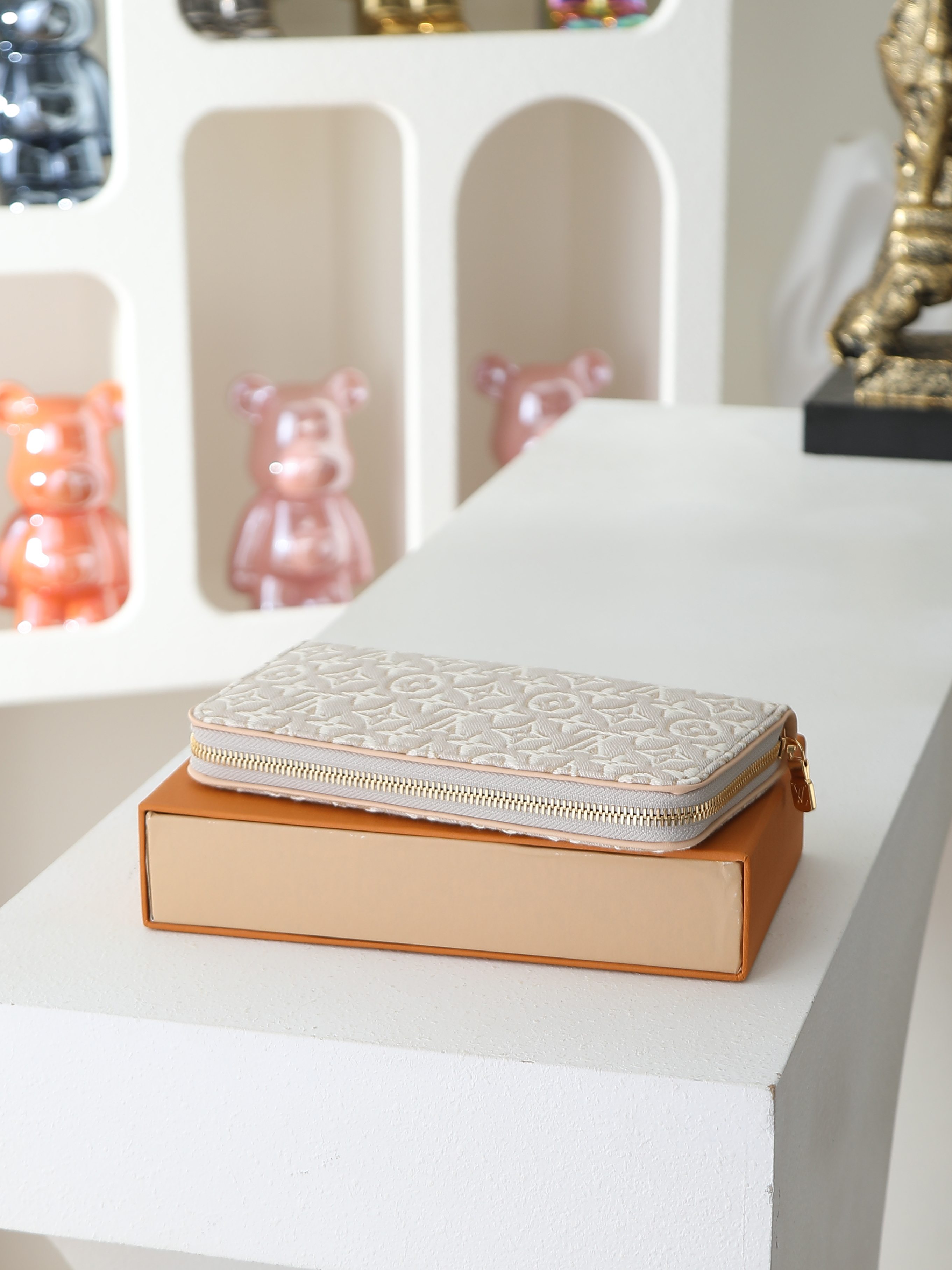 【顶级品质】 M29575 灰色 提米灰色!LOUIS VUITTON Zippy 经典老花满印 提花面料 钱包 此款风 【顶级品质】 M29575 灰色 提米灰色!LOUIS VUITTON Zippy 经典老花满印 提花面料 钱包 此款风