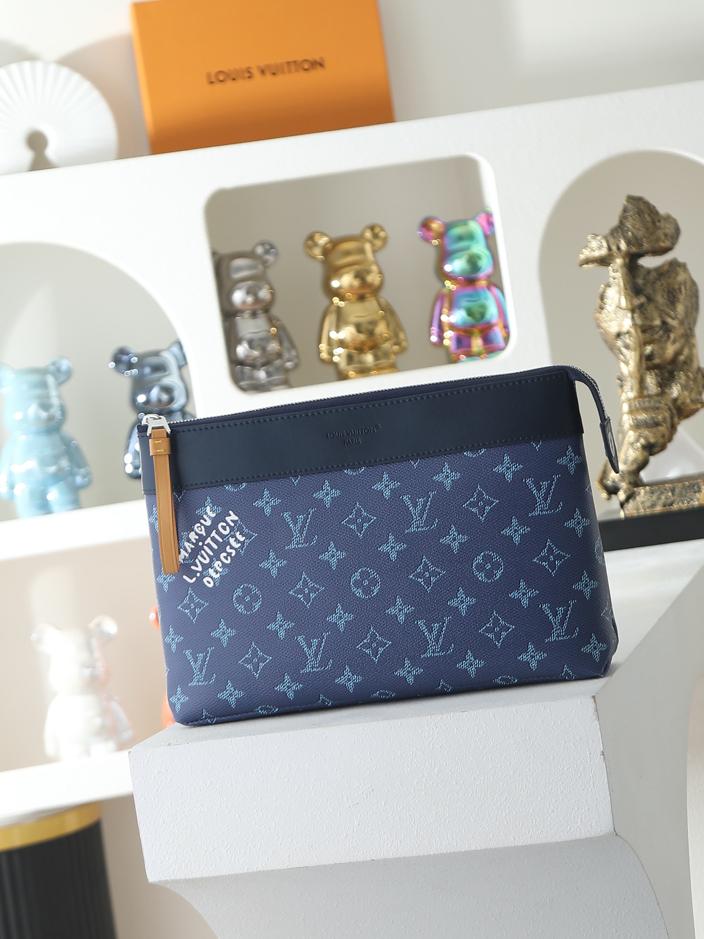 【顶级品质】 M26829 宝蓝 pochette voyage souple 手拿包 pochette voyage 【顶级品质】 M26829 宝蓝 pochette voyage souple 手拿包 pochette voyage