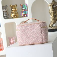 【顶级品质】 M29667 粉色 NICE 迷你化妆!本款 Nice 迷你化妆包取材 Monogram Emblème 【顶级品质】 M29667 粉色 NICE 迷你化妆!本款 Nice 迷你化妆包取材 Monogram Emblème