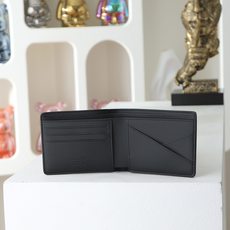 【顶级品质】 M26744 短夹 本款 Multiple 钱夹 Monogram Midnight 涂层帆布释放考究韵致 【顶级品质】 M26744 短夹 本款 Multiple 钱夹 Monogram Midnight 涂层帆布释放考究韵致