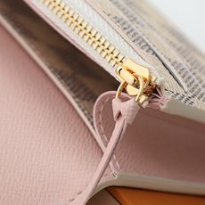 【顶级品质】 M41625 白格 白格 配粉色 功能实用且设计华美的 Emilie 钱夹采用柔软的 Monogram 帆 【顶级品质】 M41625 白格 白格 配粉色 功能实用且设计华美的 Emilie 钱夹采用柔软的 Monogram 帆