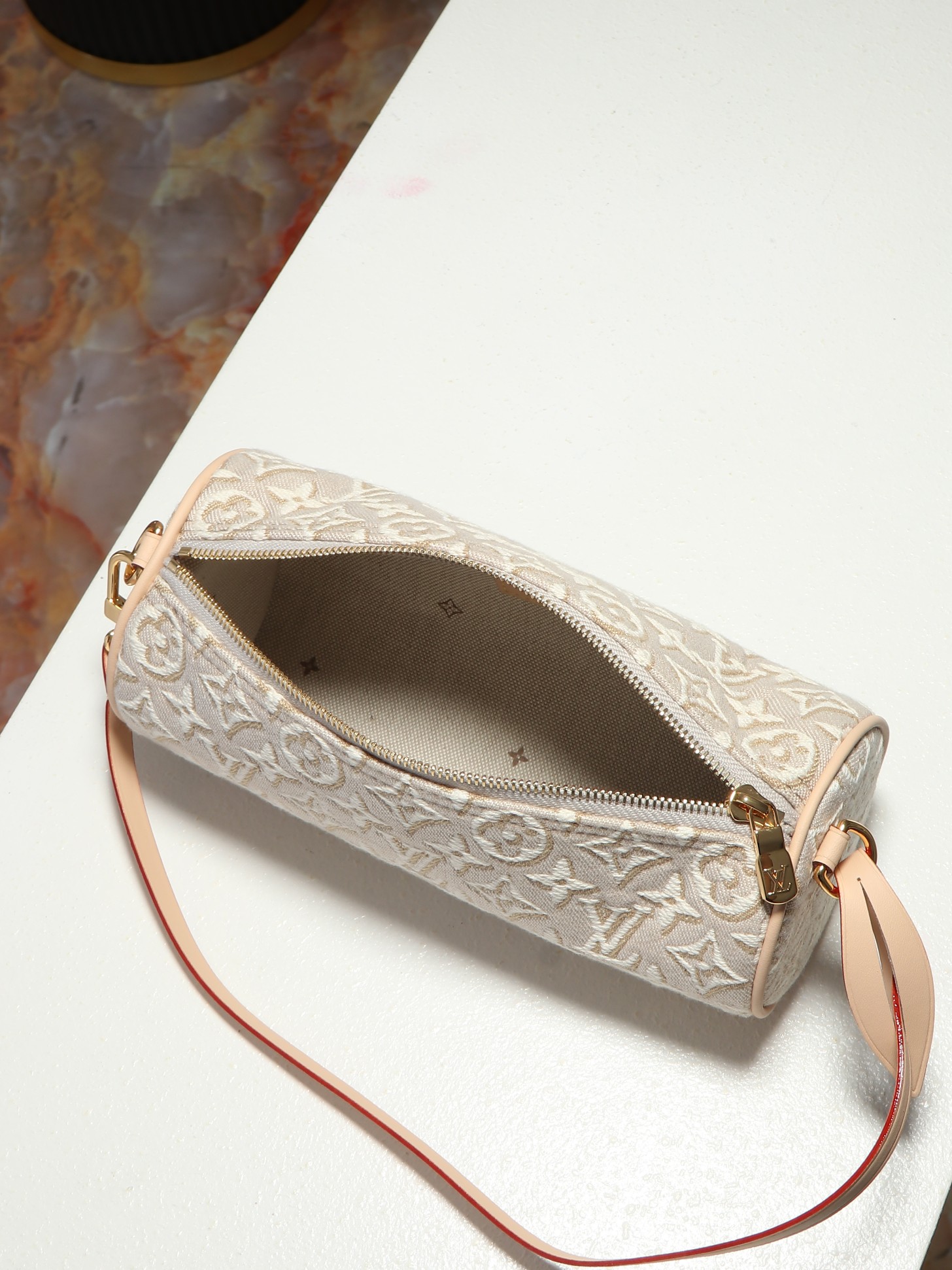 【顶级品质】 M29881 灰色 【POCHETTE PAPILLON 手袋】M29881 粉色/提花 本款 Poche 【顶级品质】 M29881 灰色 【POCHETTE PAPILLON 手袋】M29881 粉色/提花 本款 Poche