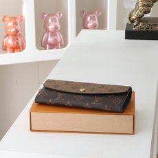 【顶级品质】 M82157 拼色 本款Emilie 钱夹释放 Monogram 帆布和 Monogram Reverse 【顶级品质】 M82157 拼色 本款Emilie 钱夹释放 Monogram 帆布和 Monogram Reverse