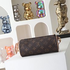 【顶级品质】 M25703 老花 POCHETTE PAPILLON 手袋、翻阅路易威登的典藏档案,探寻 Pochett 【顶级品质】 M25703 老花 POCHETTE PAPILLON 手袋、翻阅路易威登的典藏档案,探寻 Pochett