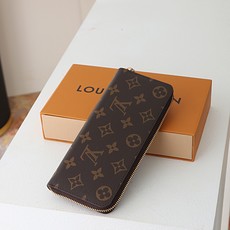 【顶级品质】 M61298 粉色 Clemence 钱夹,小巧紧凑但容量充盈,由精致耐用的Monogram帆布材质制成 【顶级品质】 M61298 粉色 Clemence 钱夹,小巧紧凑但容量充盈,由精致耐用的Monogram帆布材质制成