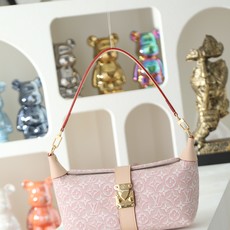 【顶级品质】 M2a382 粉色 Pochette Mia 手袋 本款优雅 Pochette Mia 手袋聚焦 Mon 【顶级品质】 M2a382 粉色 Pochette Mia 手袋 本款优雅 Pochette Mia 手袋聚焦 Mon