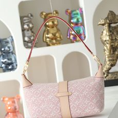 【顶级品质】 M2a382 粉色 Pochette Mia 手袋 本款优雅 Pochette Mia 手袋聚焦 Mon 【顶级品质】 M2a382 粉色 Pochette Mia 手袋 本款优雅 Pochette Mia 手袋聚焦 Mon