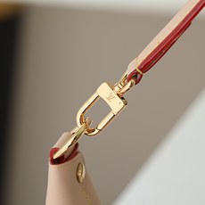 【顶级品质】 M2a382 粉色 Pochette Mia 手袋 本款优雅 Pochette Mia 手袋聚焦 Mon 【顶级品质】 M2a382 粉色 Pochette Mia 手袋 本款优雅 Pochette Mia 手袋聚焦 Mon