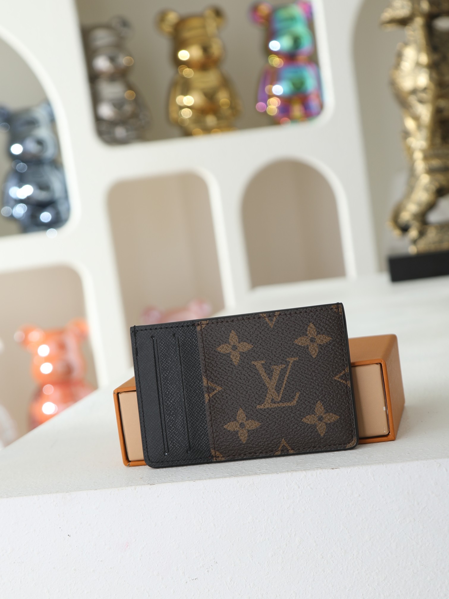 【顶级品质】 M60166 老花黑 以 Monogram Macassar 帆布制成的 Neo 卡包是携带重要卡片的首选 【顶级品质】 M60166 老花黑 以 Monogram Macassar 帆布制成的 Neo 卡包是携带重要卡片的首选