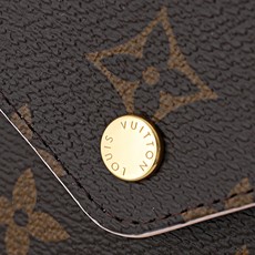 【顶级品质】 M62034 三件套 此款Pochette Kirigami 3合1手袋由3个独立小包组成,可如俄罗斯套 【顶级品质】 M62034 三件套 此款Pochette Kirigami 3合1手袋由3个独立小包组成,可如俄罗斯套