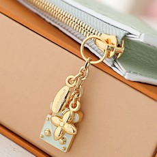【顶级品质】 M2a045 薄荷绿 High Summer系列、 Romy 名片夾!這款Rainbow系列的Romy名片 【顶级品质】 M2a045 薄荷绿 High Summer系列、 Romy 名片夾!這款Rainbow系列的Romy名片