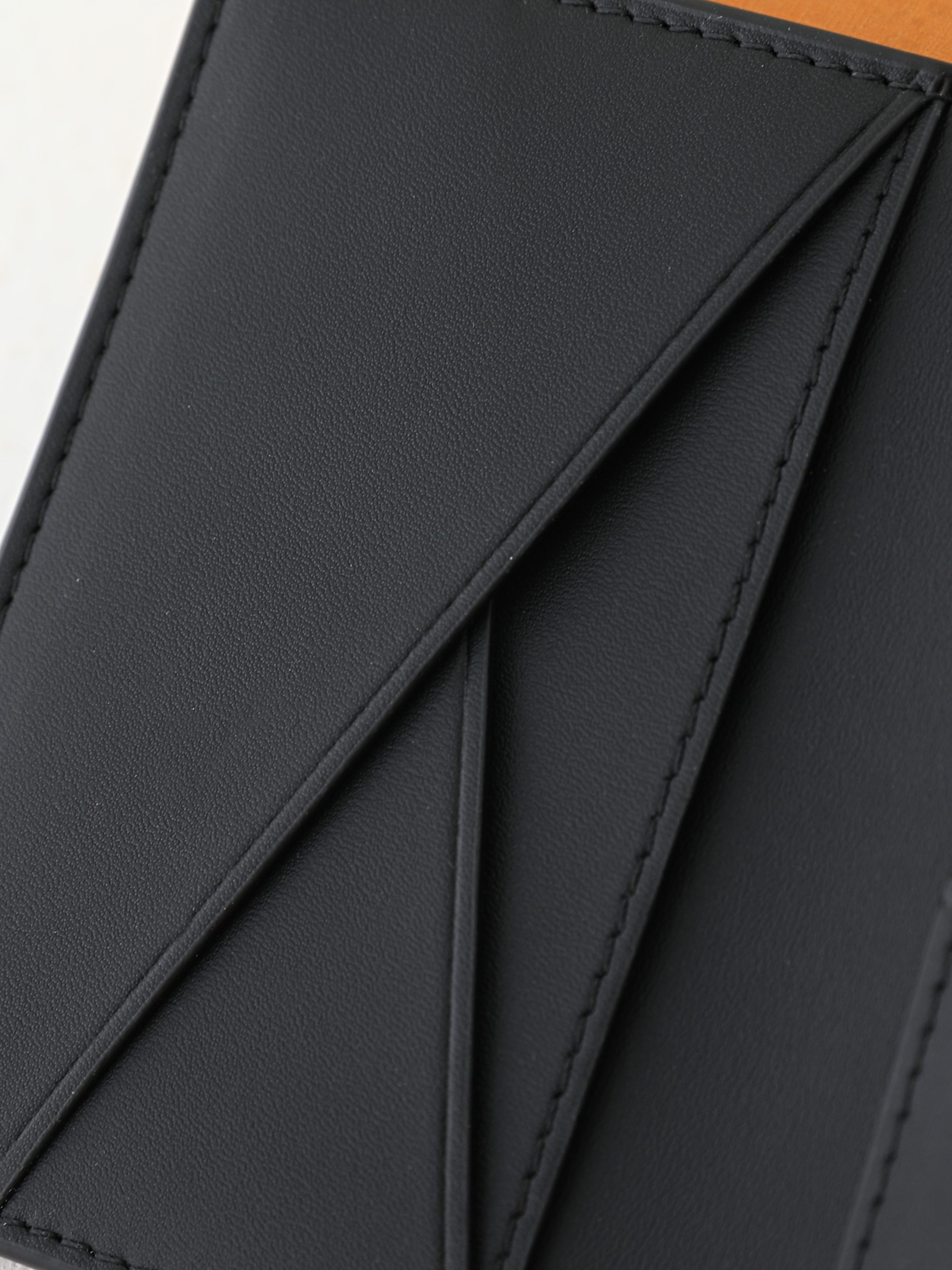 【顶级品质】 M25951 荔枝纹 “Organizer de Posh”。这是作为“LV AeroGram”系列的一部