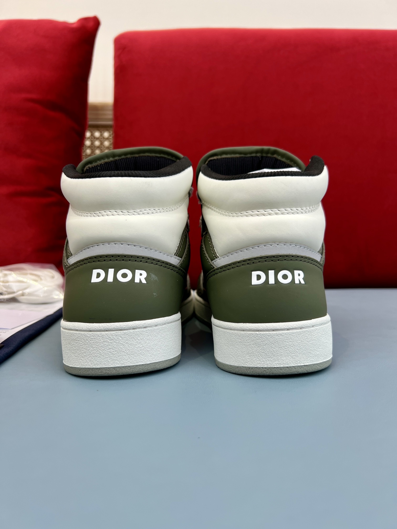 情侣款👫出厂价、Dior 迪奥B27最新款板鞋运动鞋 2