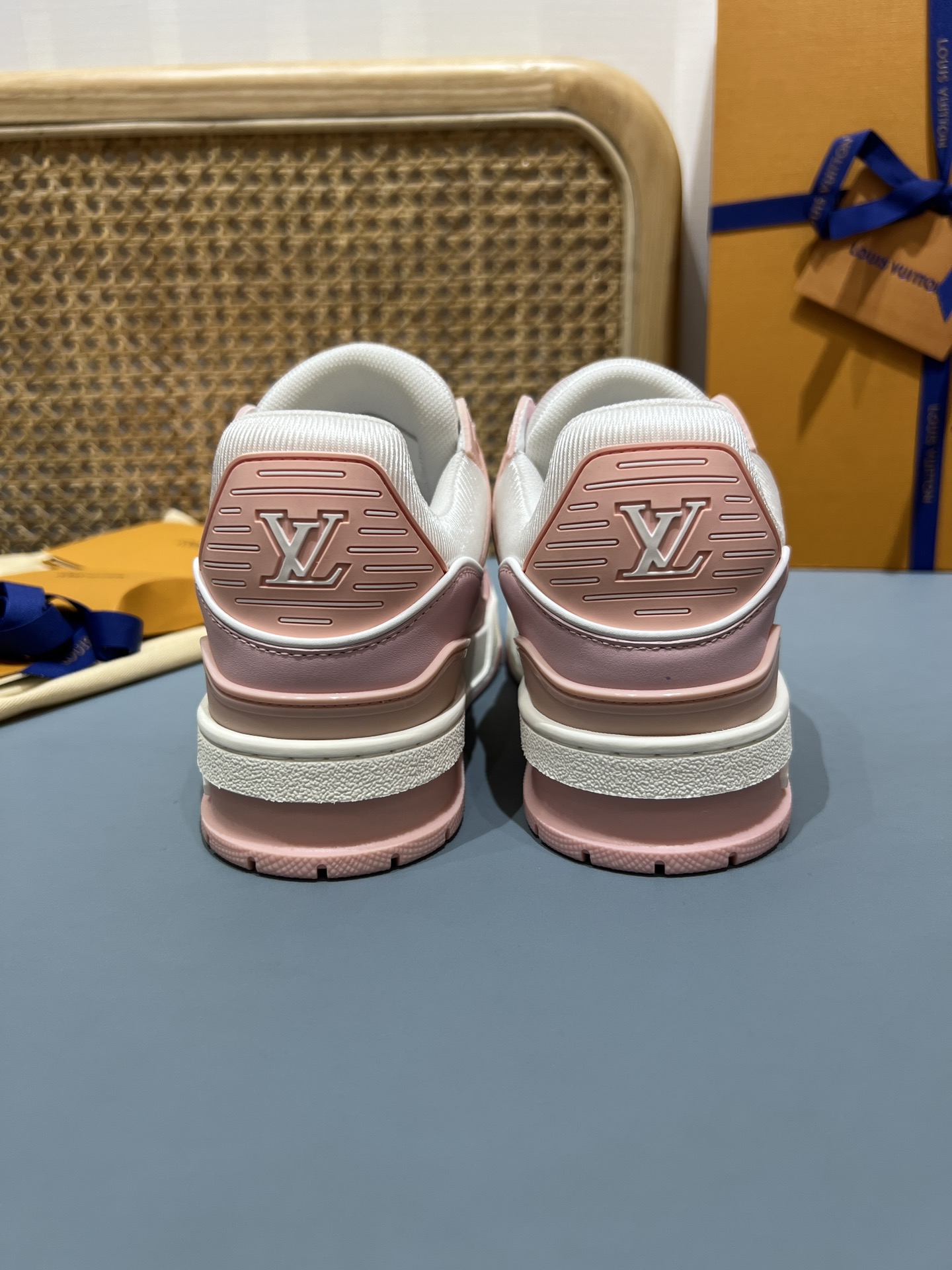 路易威登 Louis Vuitton 高定典藏经典高奢皮鞋男鞋女鞋鞋履高跟鞋 #F384A401 2