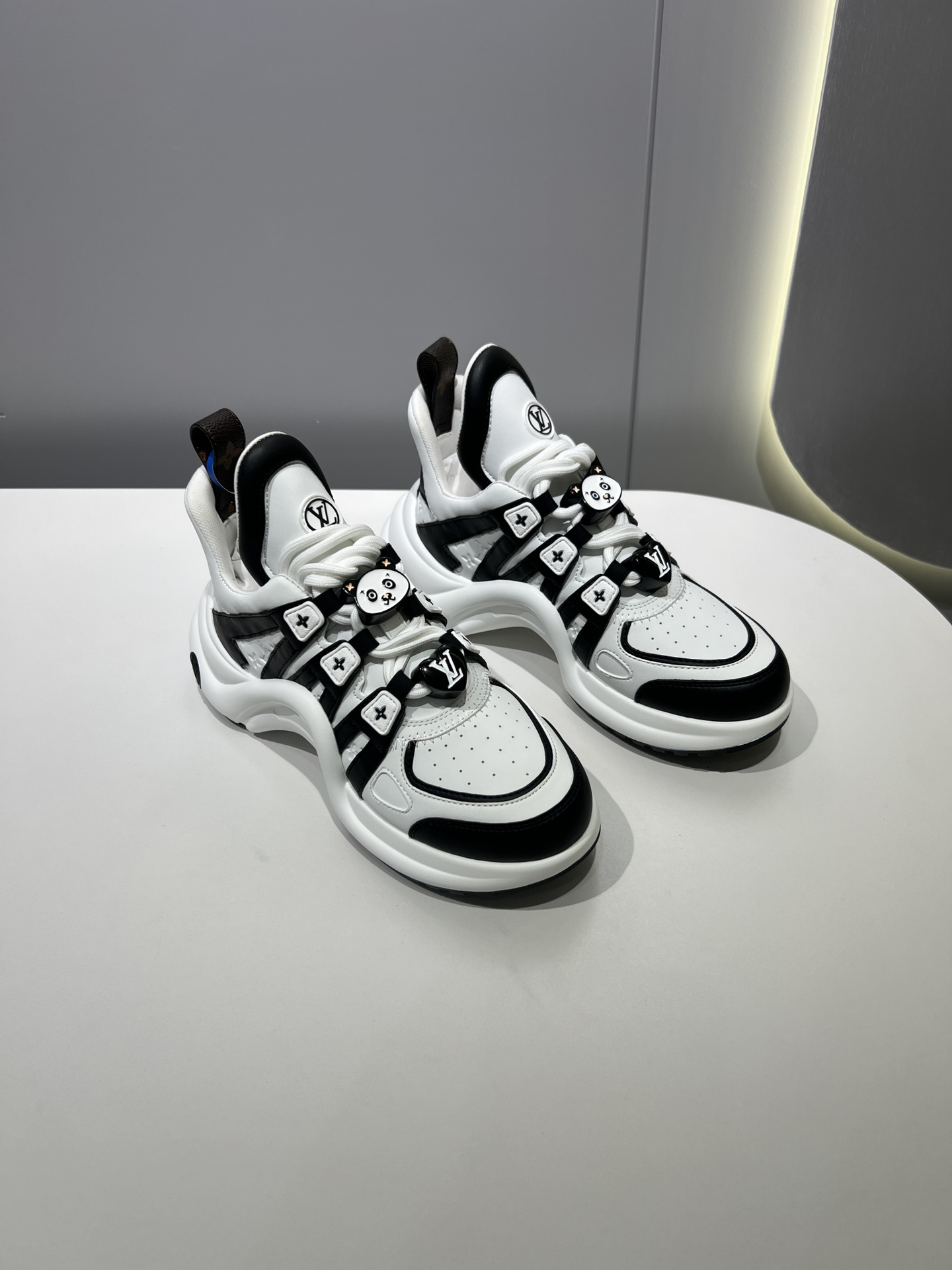 路易威登 Louis Vuitton 高定典藏经典高奢皮鞋男鞋女鞋鞋履高跟鞋 #E92A0841 4