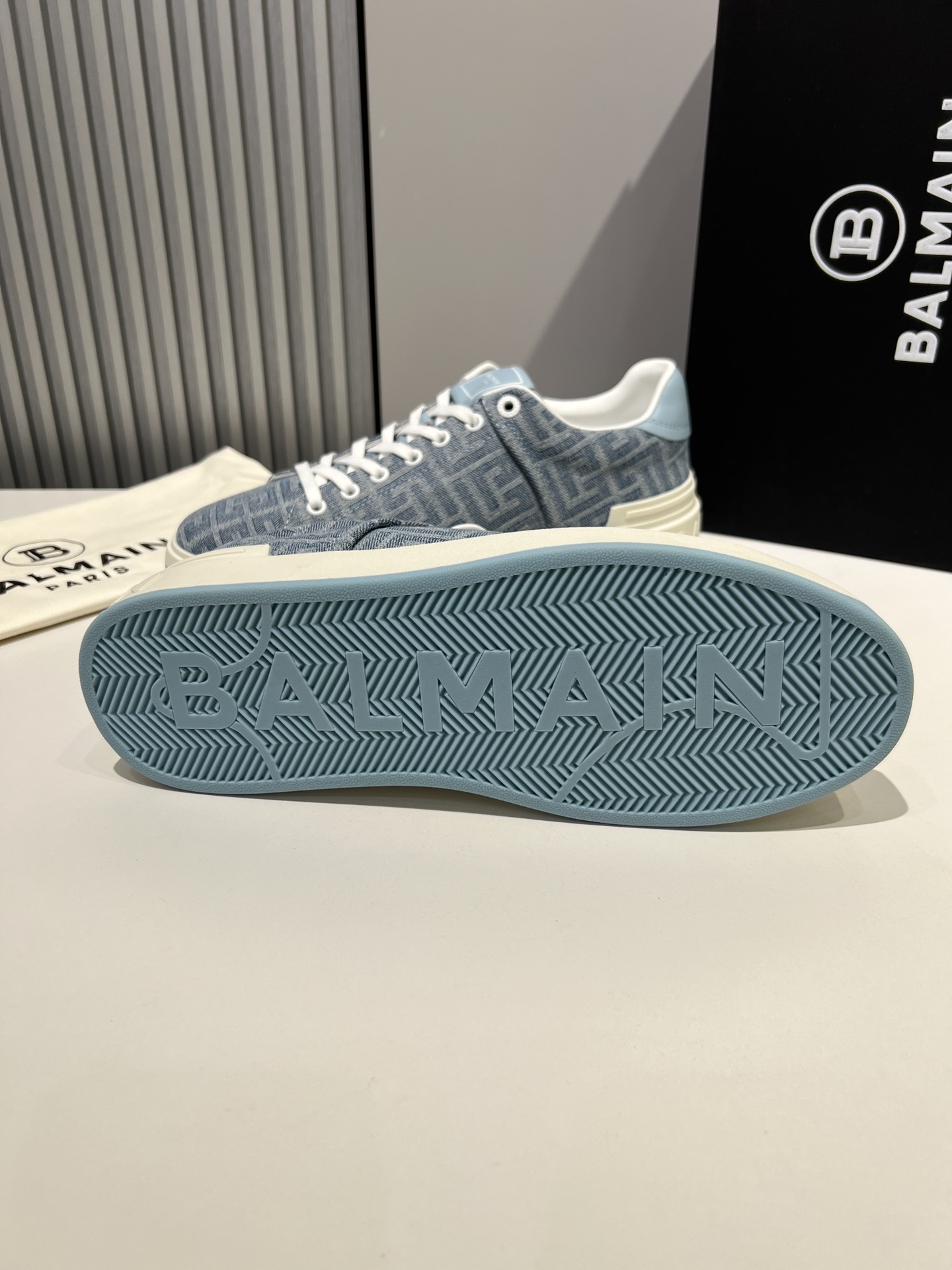 男款👨🏻出厂价、BALMAIN 巴尔曼B-Skate板鞋运动鞋 4