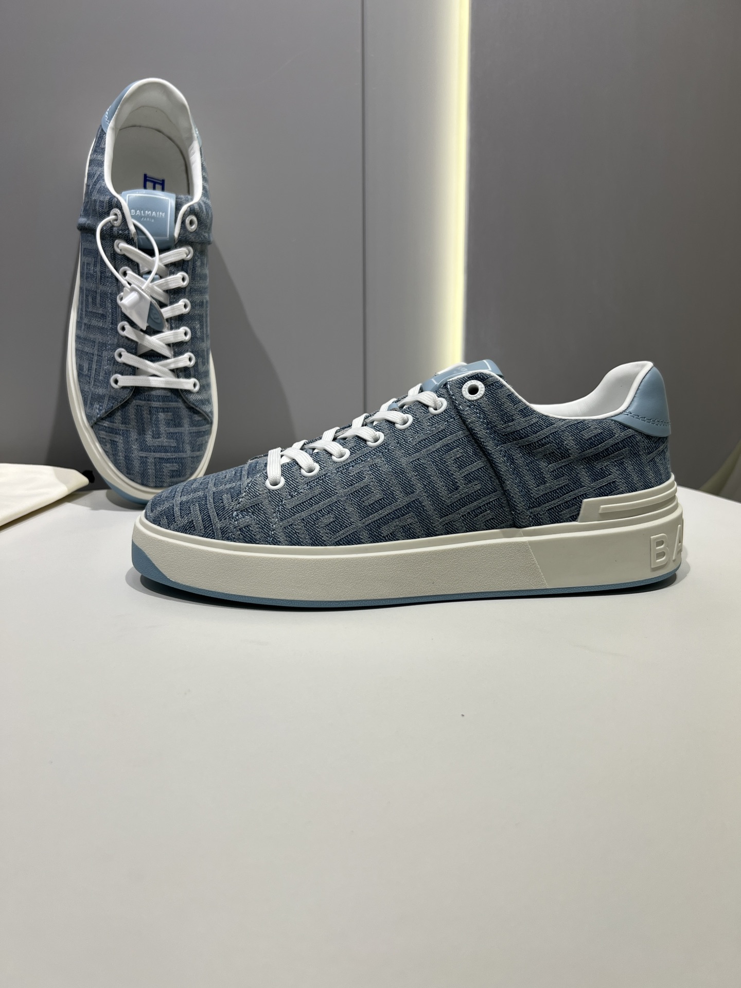 男款👨🏻出厂价、BALMAIN 巴尔曼B-Skate板鞋运动鞋 9