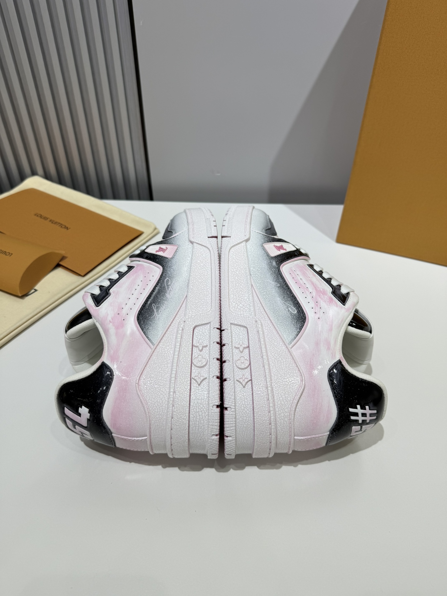 路易威登 Louis Vuitton 高定典藏经典高奢皮鞋男鞋女鞋鞋履高跟鞋 #CE49436F 3