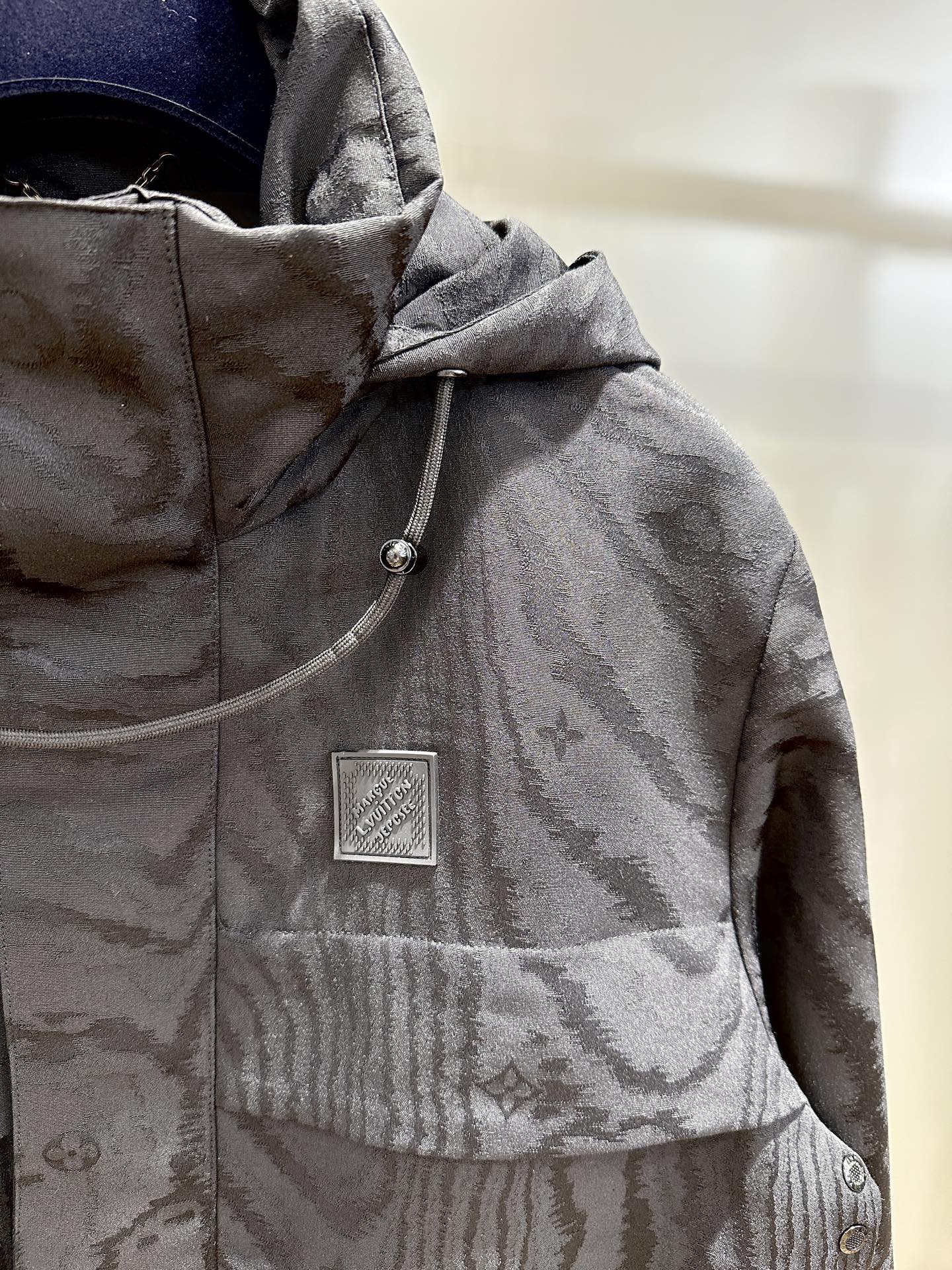 Louis Vuitton Moiré Pattern Windbreaker Jacket with Adjustable Hood 3 i1752743480027 6564 0 2