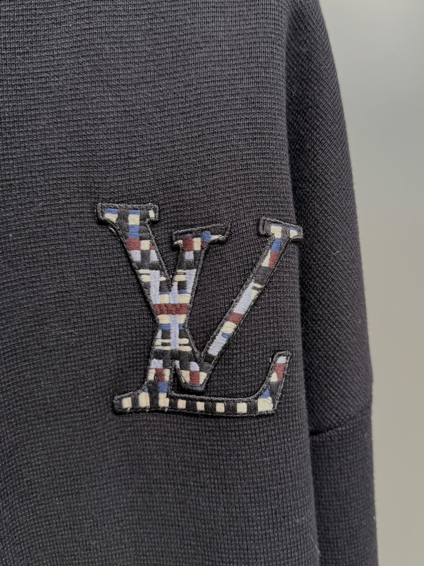 Louis Vuitton Black Cotton Knit Bomber Jacket with LV Embroidered Patch 9 i1755566064243 4567 0 7