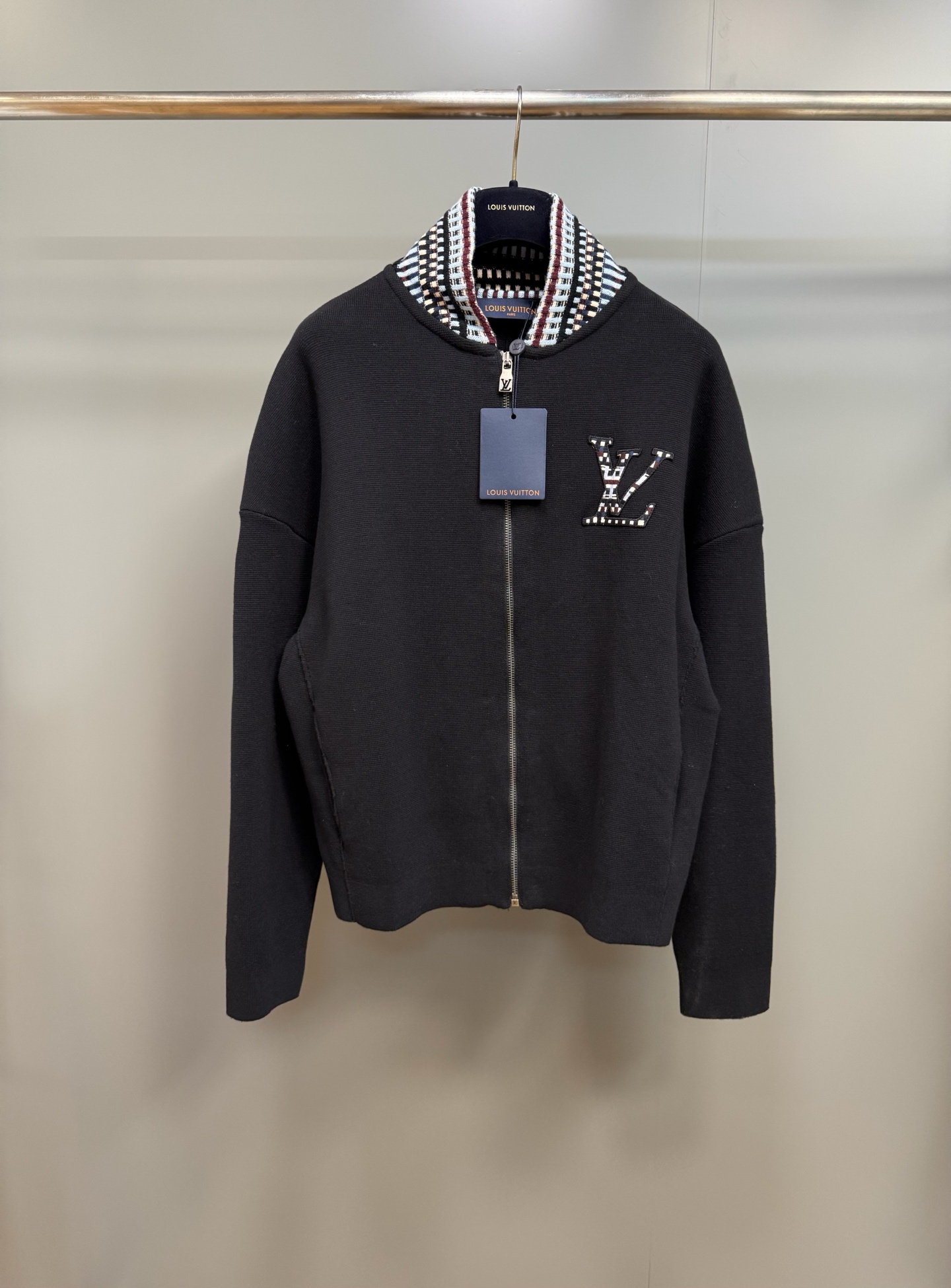 Louis Vuitton Black Cotton Knit Bomber Jacket with LV Embroidered Patch 2 i1755566065623 3536 0 0