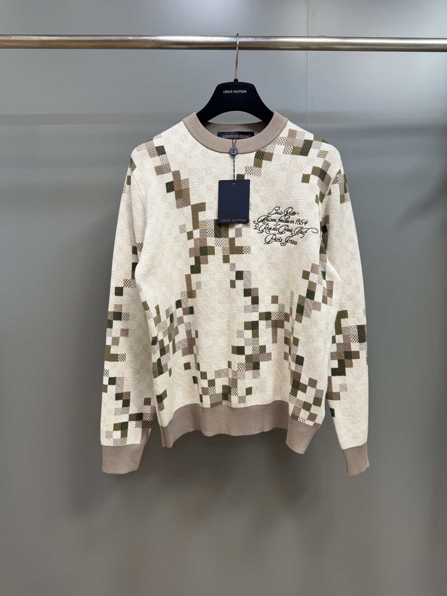 Louis Vuitton Snakoflage Damier Crewneck Cotton Sweater - Casual Style 1 i1755704079641 6731 0 0