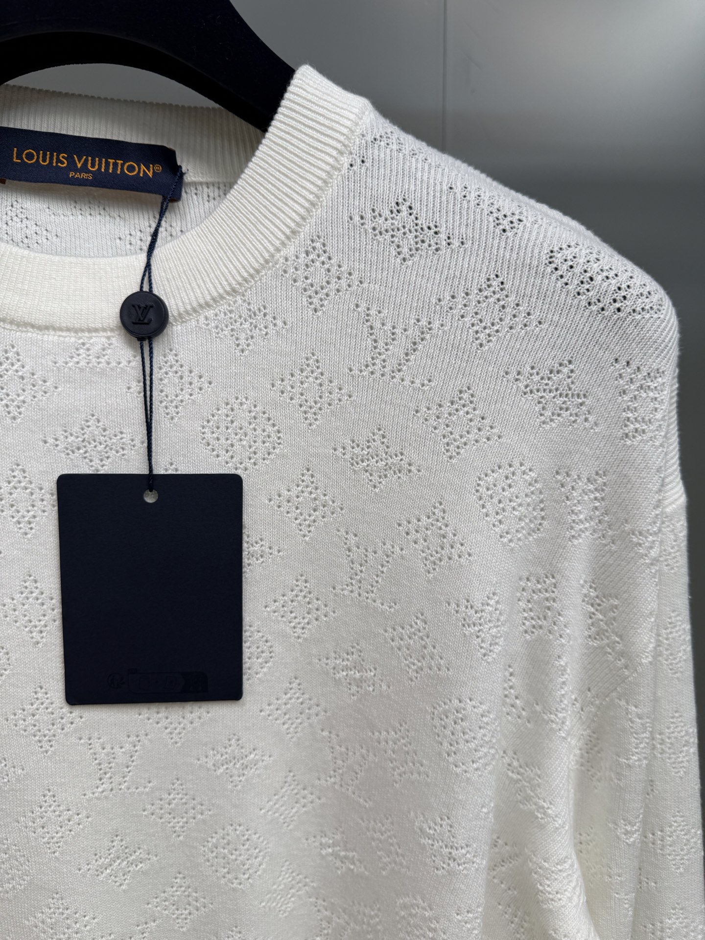 Louis Vuitton White Cotton Knit Sweater Lightweight Design, Standard Fit 5 i1755704383492 7434 0 2