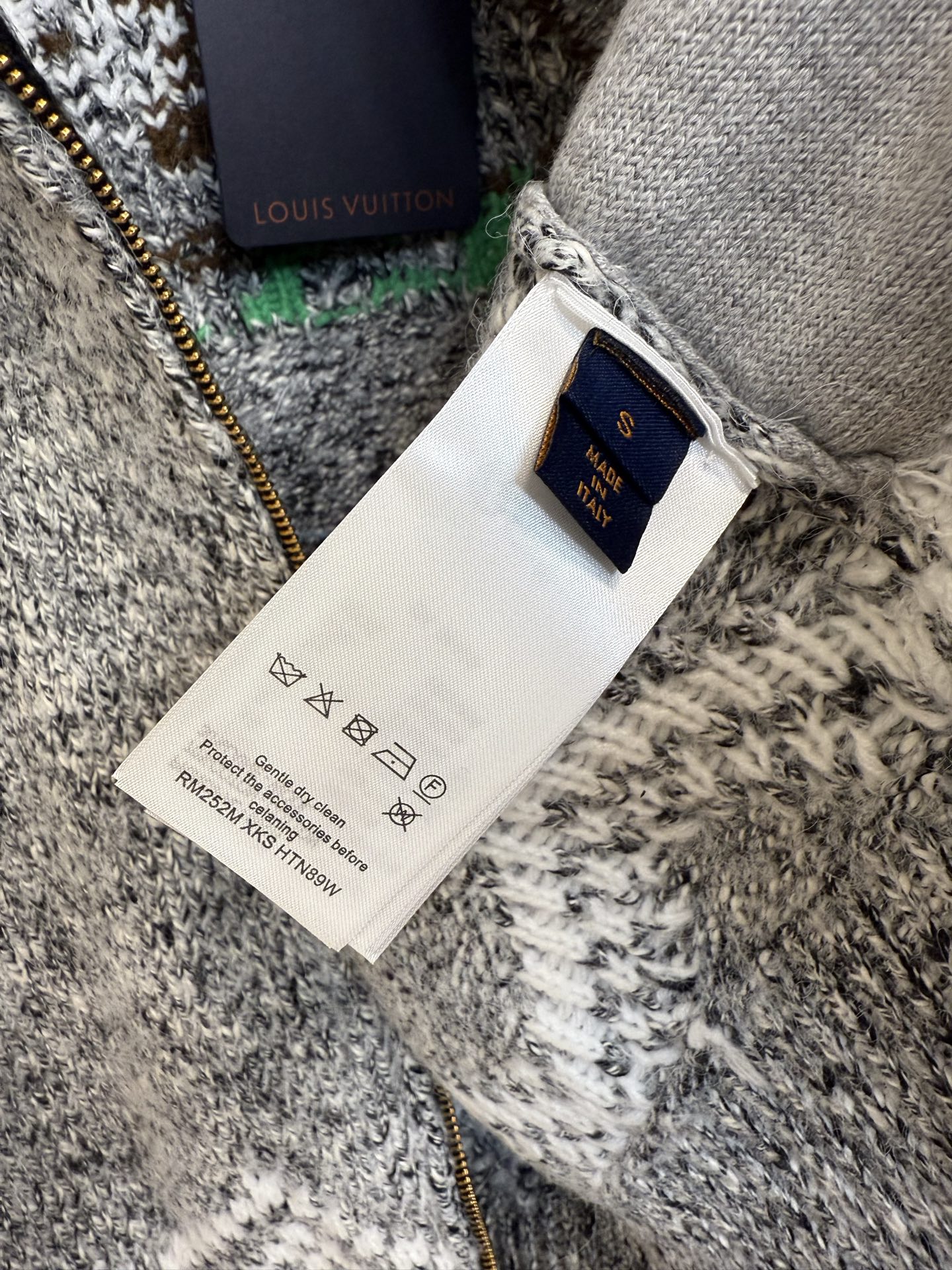 Louis Vuitton Wool Knit Jacket - Grey with Front Zip and Embellished Detail 8 i1757347475730 9649 0 7