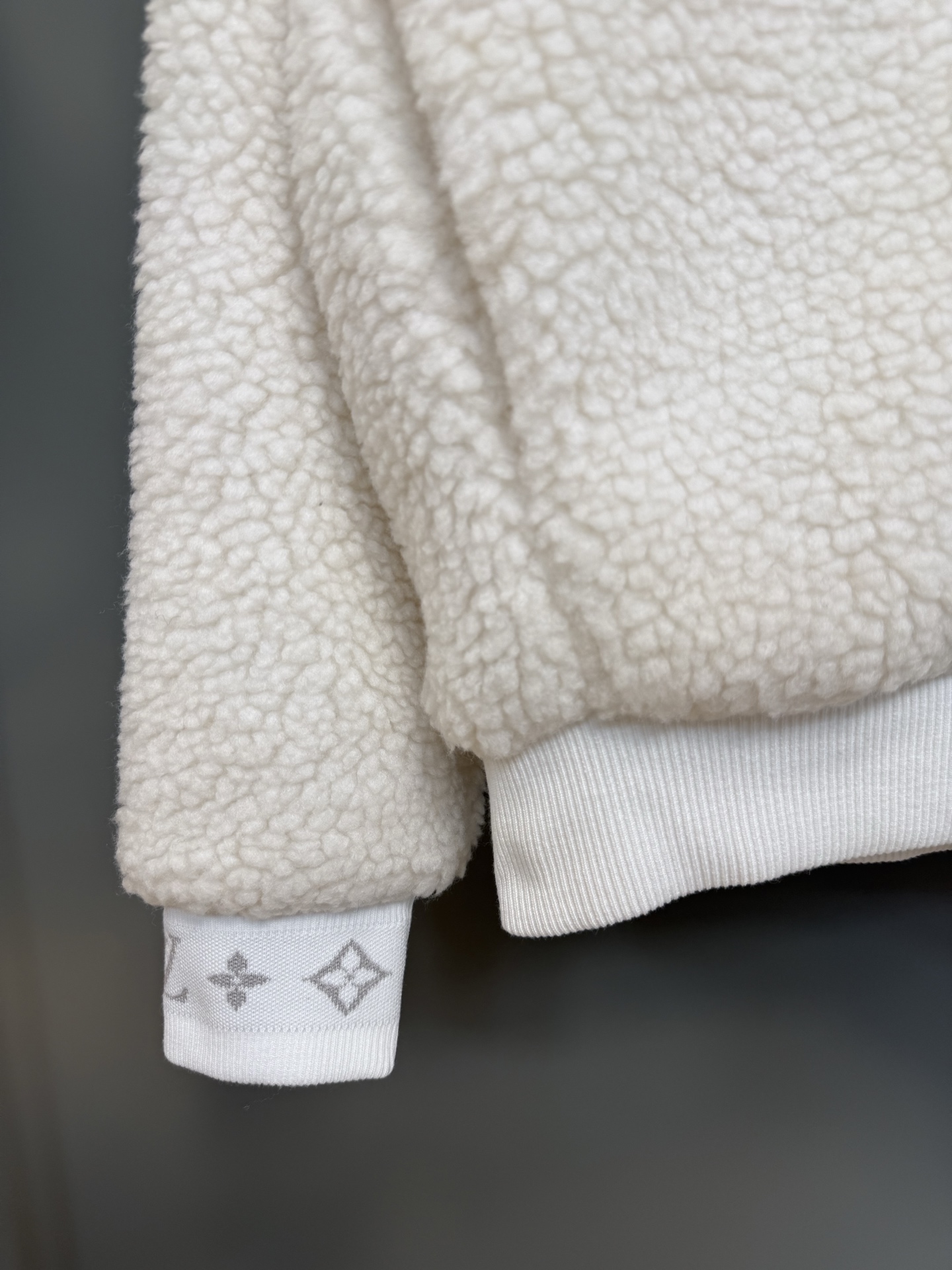 Louis Vuitton Teddy Fleece Jacket Monogram Jacquard Accents - Cozy & Stylish 7 i1757515400370 7516 0 8