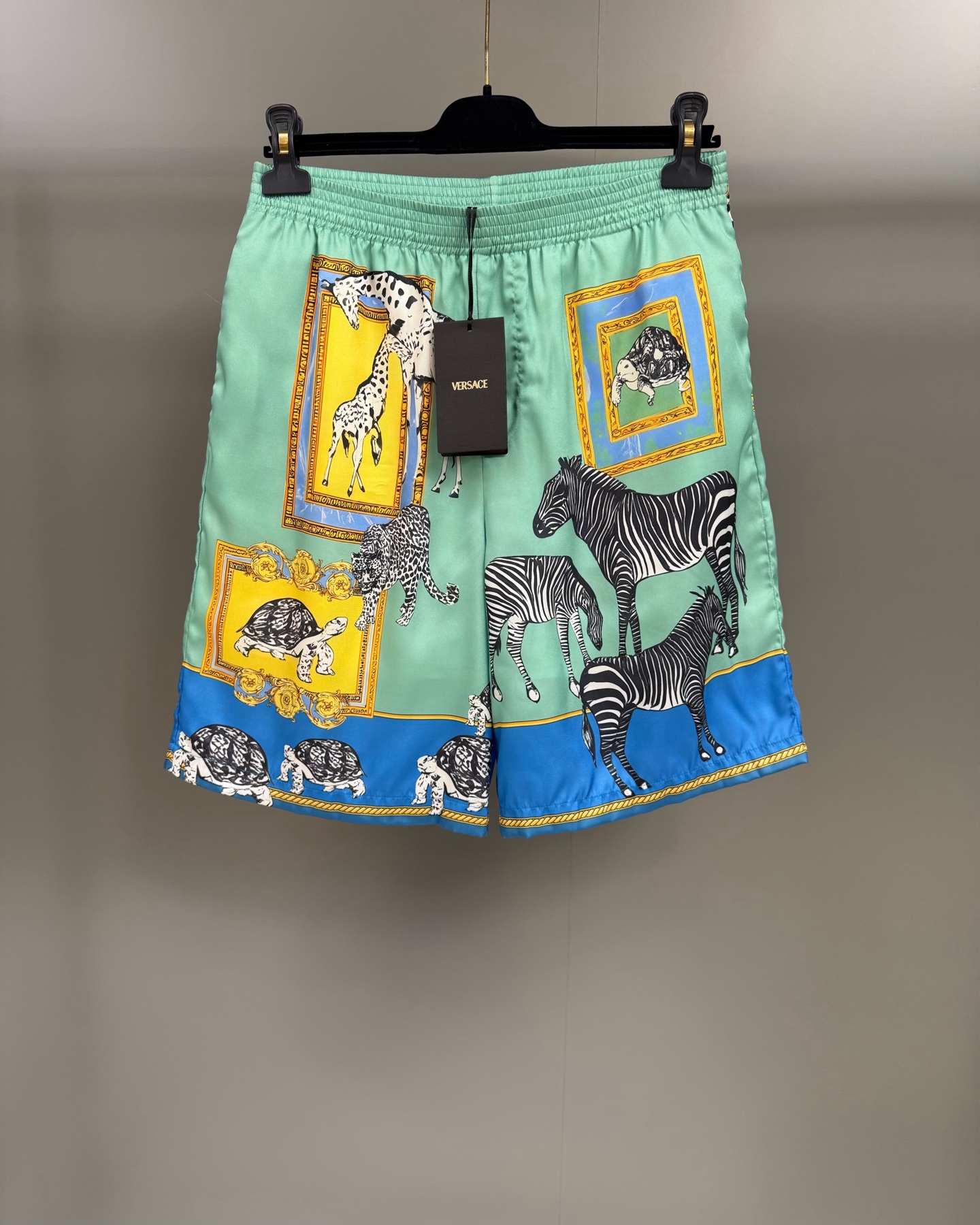 Versace Men's Printed Silk Shirt & Shorts Set - Stylish Summer Outfit 3 i1759593345552 1386 0 8