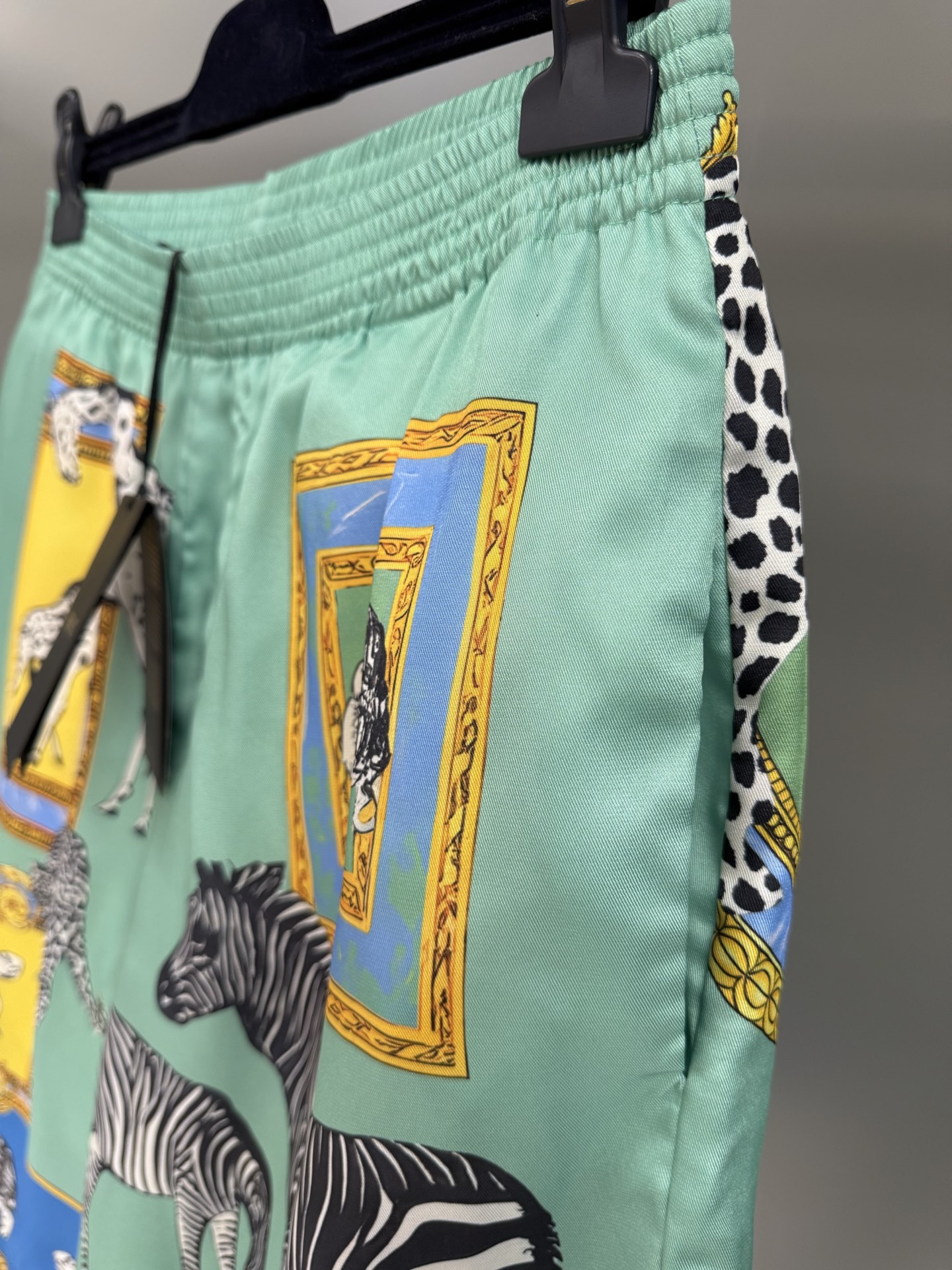 Versace Men's Printed Silk Shirt & Shorts Set - Stylish Summer Outfit 5 i1759593349287 8649 0 3