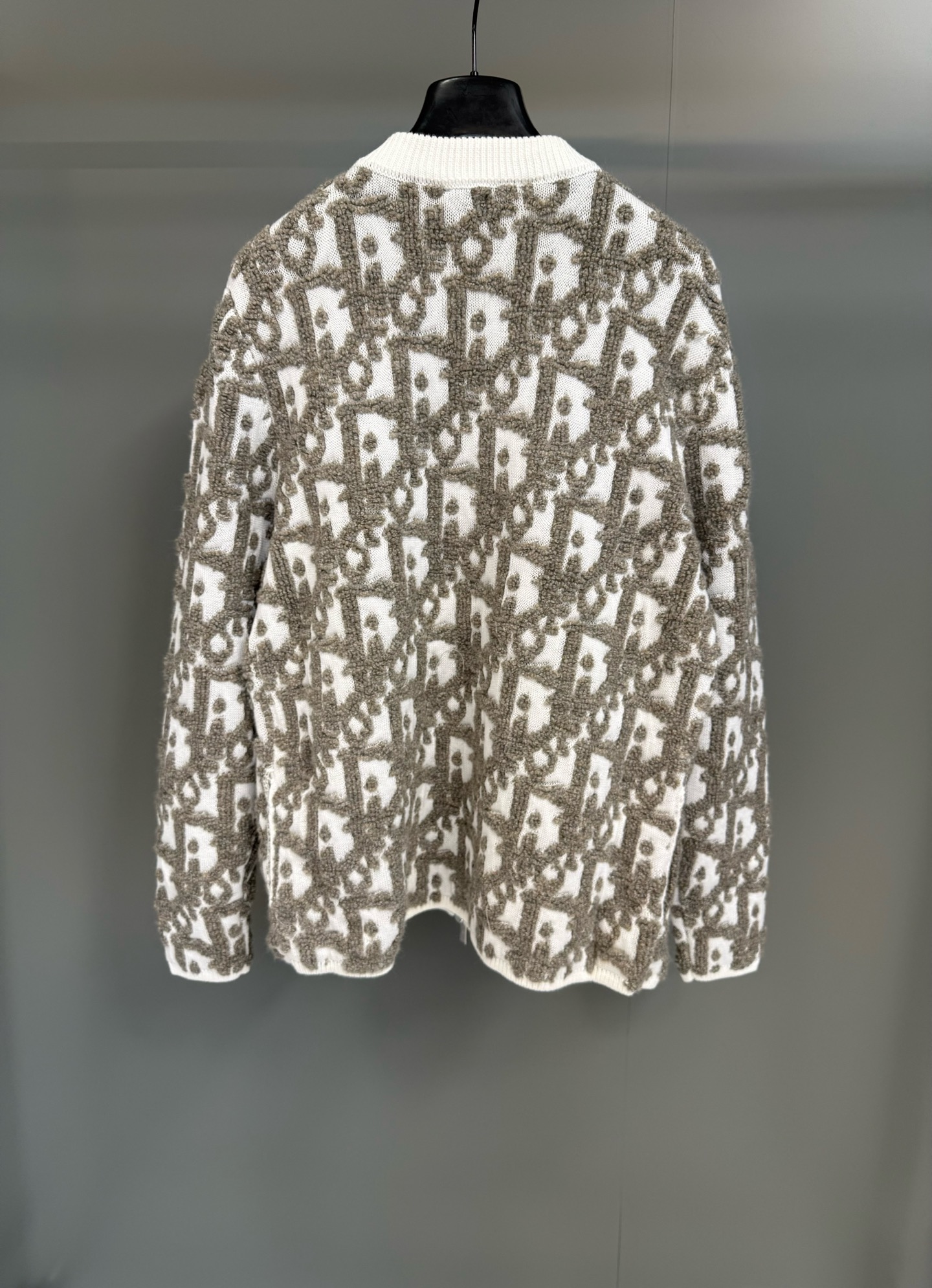 Dior Oblique Jacquard Wool Cardigan - Stylish Comfort & Iconic Design 3 i1759852023978 79 0 3