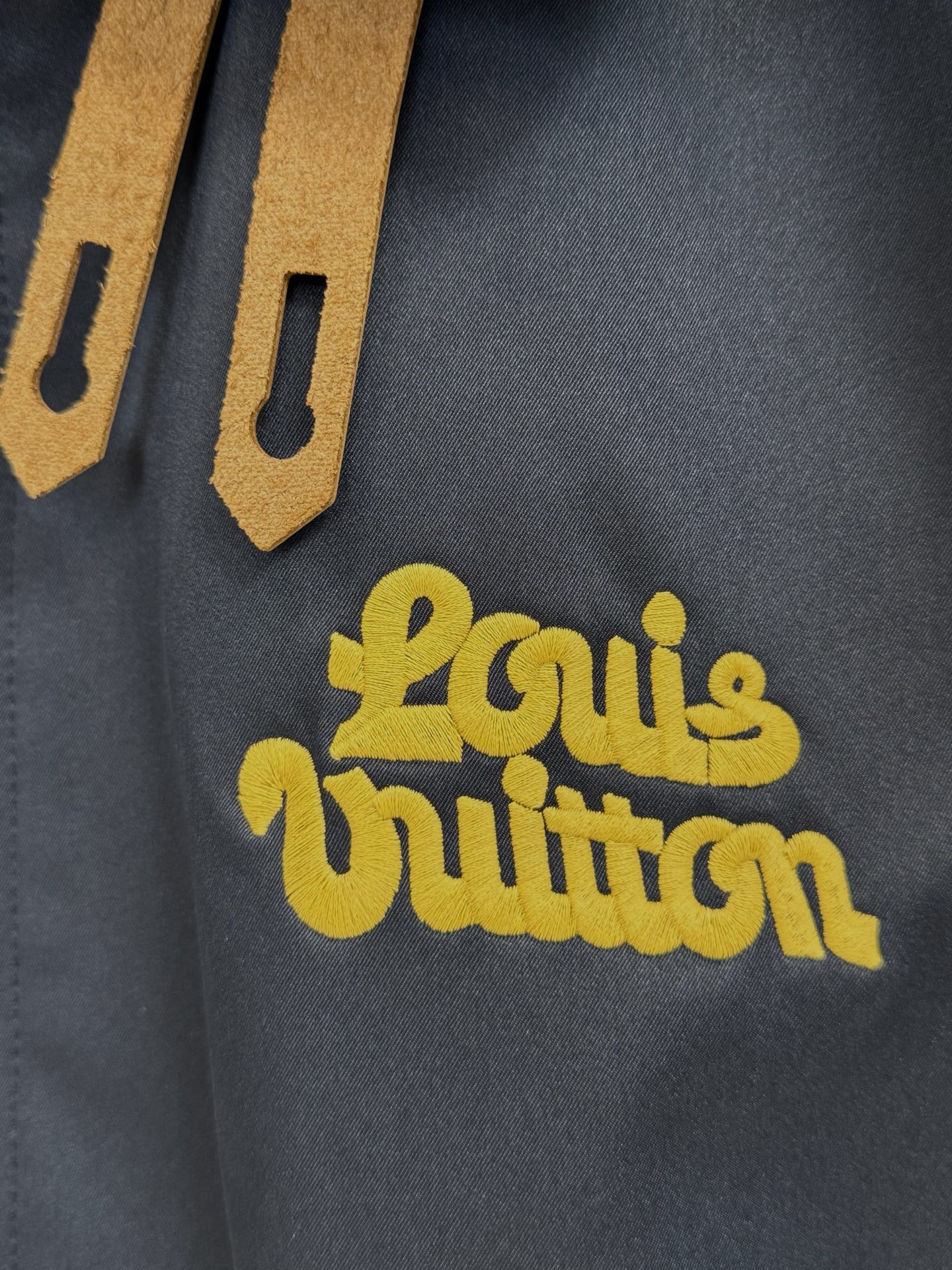Louis Vuitton Men's Early Autumn Jacket with Suede Collar & Cotton Blend 4 i1760017162230 128 0 4