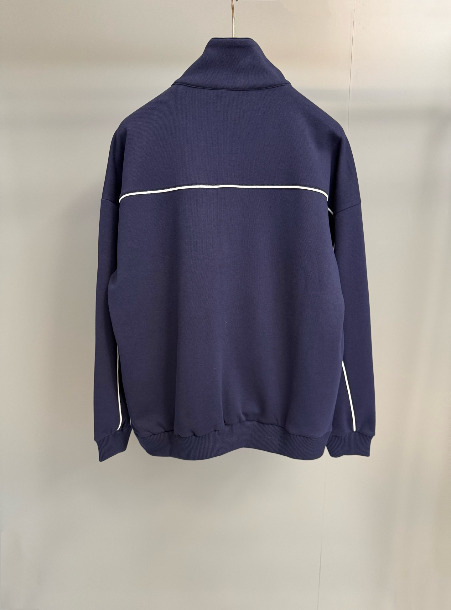 Gucci Navy Jersey Tracksuit Set with White Trim and Embossed Logo 4 i1760017932875 8327 0 2