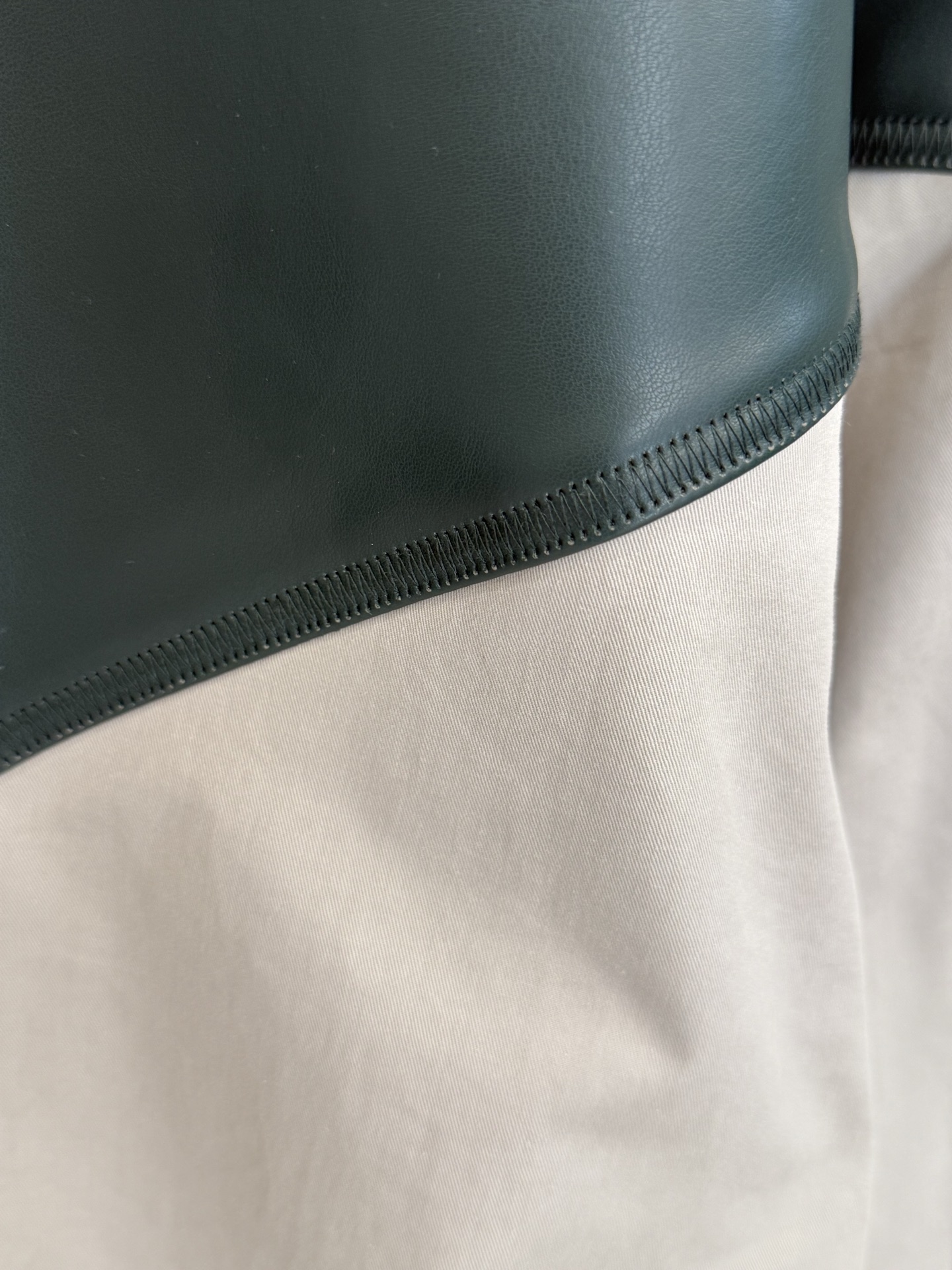 Louis Vuitton Varsity Jacket in Leather and Nylon Blend with LV Logo 8 i1760018215603 5717 0 7