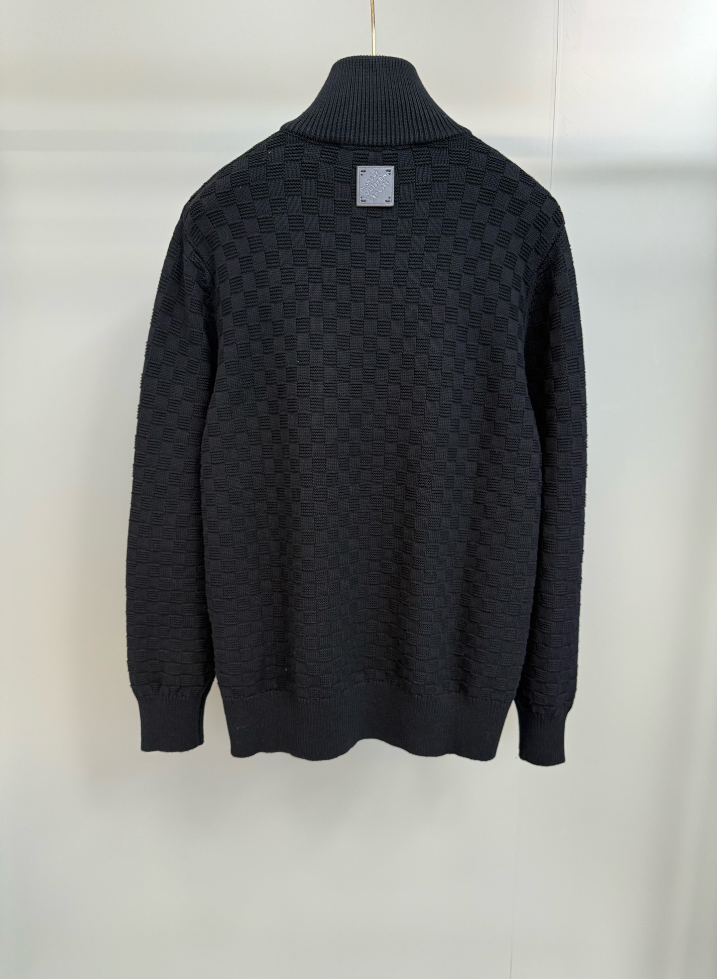 Louis Vuitton Damier Jersey Half-Zip Pullover Sweater - Elegant & Comfortable 2 i1760540723844 6537 0 1