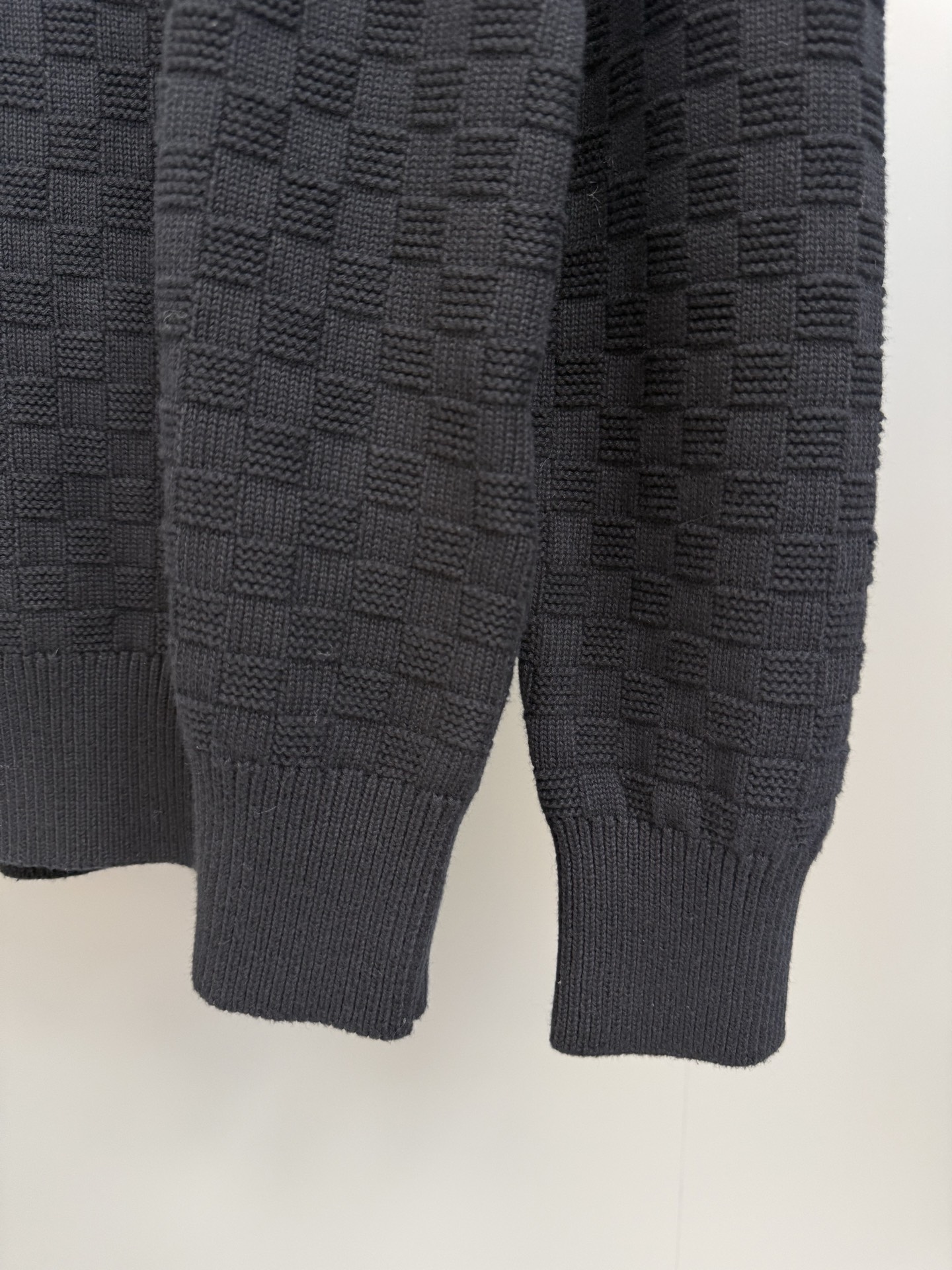 Louis Vuitton Damier Jersey Half-Zip Pullover Sweater - Elegant & Comfortable 6 i1760540725376 1131 0 5