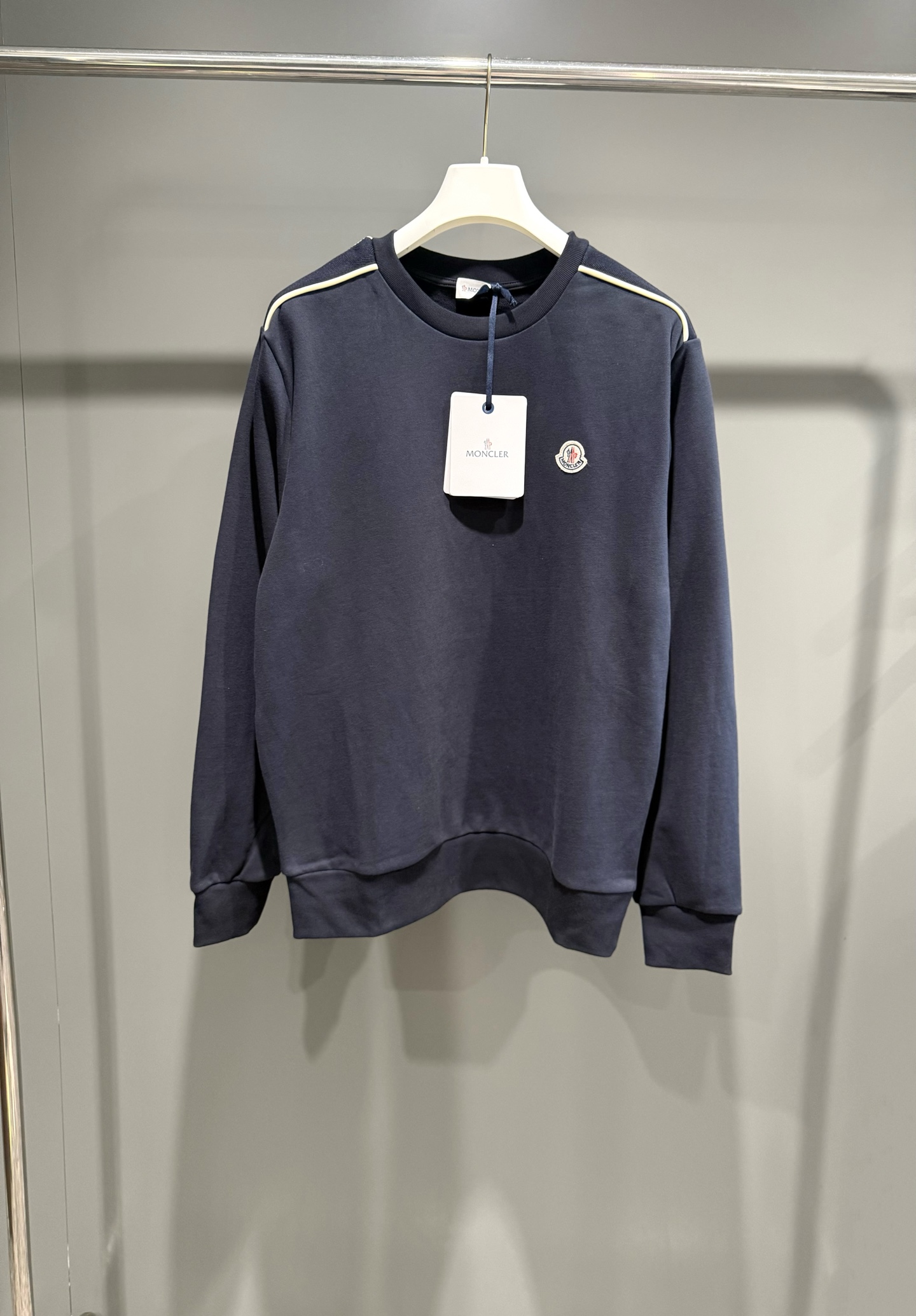 NO:637377,Mengkou's 25 autumn and winter new sweatshirts are made of 320g multi-threaded sweatshirt velvet, 400g 1*1 co-dyed ribbing in the same cylinder to achieve no color difference, 280g shoulder double-sided strapping to restore the original version, custom-made webbing, the fabric has been fermented and washed, not easy to fade, customized 11-embroidered logo, complete three labels, loose fit, Mengkou-clothing, Moncler, hoodie, sweatshirts, alexander wang19860909蒙口25秋冬新品卫衣'采用320克复线卫衣绒棉,400克1*1同缸共染罗纹,做到无色差, 280g肩位双面捆条还原原版,定制织带,面料经过酵洗,不易褪色,logo定制11绣标,三标齐全,宽松版型,蒙口-服装,Moncler,hoodie,sweatshirts,alexander wang,Women's clothing