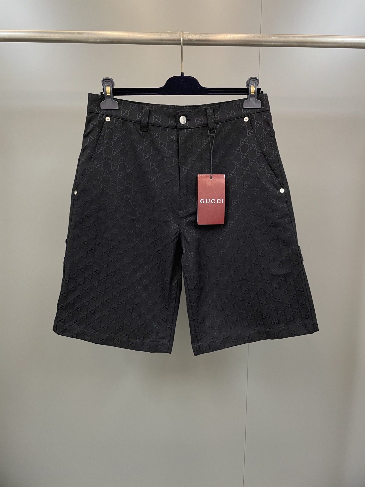 NO:775376,G’s 26ss new model incorporates a variety of textures, patterns and colors to refresh your daily wardrobe. These regular fit shorts are made of khaki GG canvas and linen blend fabric., Gucci - Clothing, gucci, gucci, shorts,19860909G家26ss新款融蕴多种纹理、图案与配色,焕新日常衣橱.这款常规版型短裤采用卡其GG帆布亚麻混纺面料.,古驰-服装,gucci,gucci,shorts,,Women's clothing
