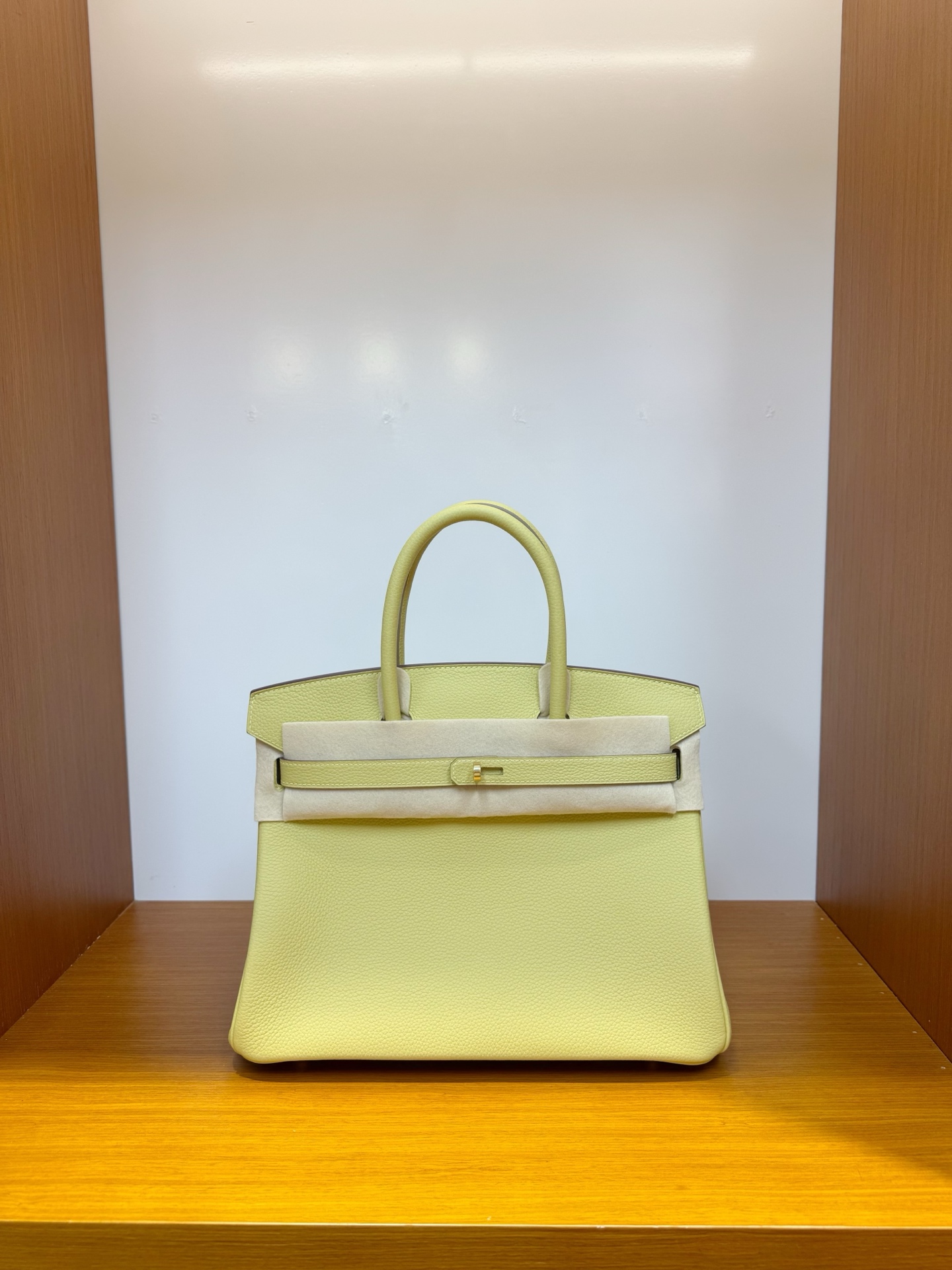 NO:700725,In stock, platinum 30, chicken yellow, gold buckle, togo leather imported from Germany, pure hand-stitched wax thread, Hermes, Hermes, Hermes,19860909现货,铂金 30,小鸡黄,金扣,德国进口togo 皮,纯手工手缝蜡线,爱马仕,hermes,Hermes,,Bag