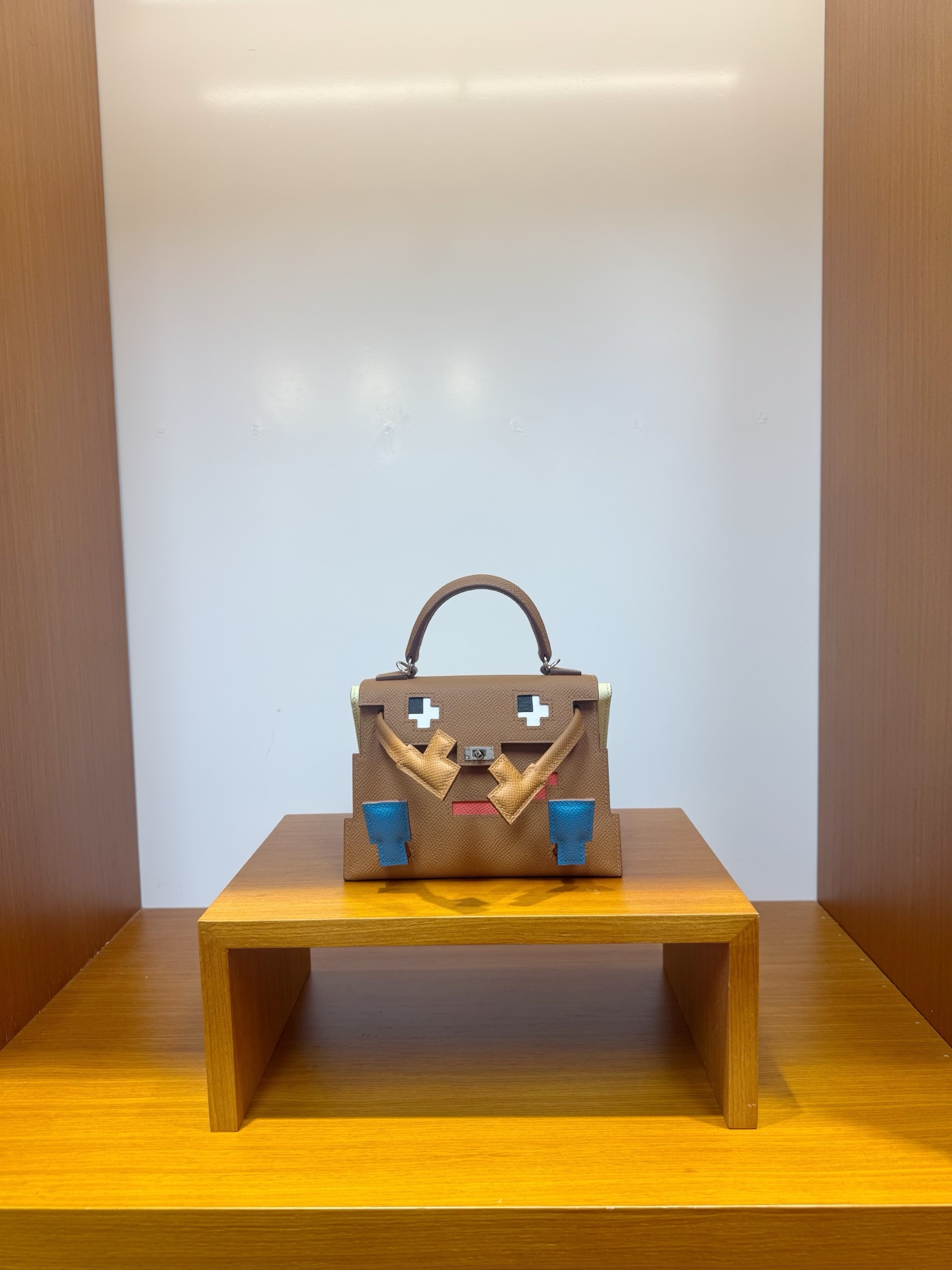 NO:851131,Ready stock, mosaic doll bag, golden brown with chicken yellow, silver buckle, esom leather imported from France, pure hand-stitched wax thread, Hermes, Hermes, Hermes,19860909现货,马赛克公仔包,金棕拼小鸡黄,银扣,法国进口esom 皮,纯手工手缝蜡线,爱马仕,hermes,Hermes,,Bag
