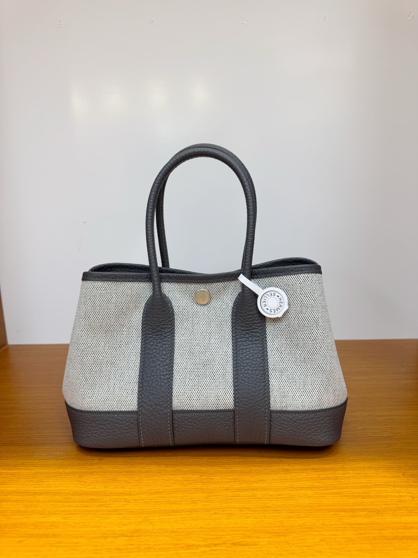NO:811499,In stock, mini garden bag 23 canvas, slate gray, imported negonda, hand-stitched wax thread, Hermes, hermes, Hermes,19860909现货,迷你花园包23拼帆布,石板灰,进口negonda,纯手工手缝蜡线,爱马仕,hermes,Hermes,,Bag