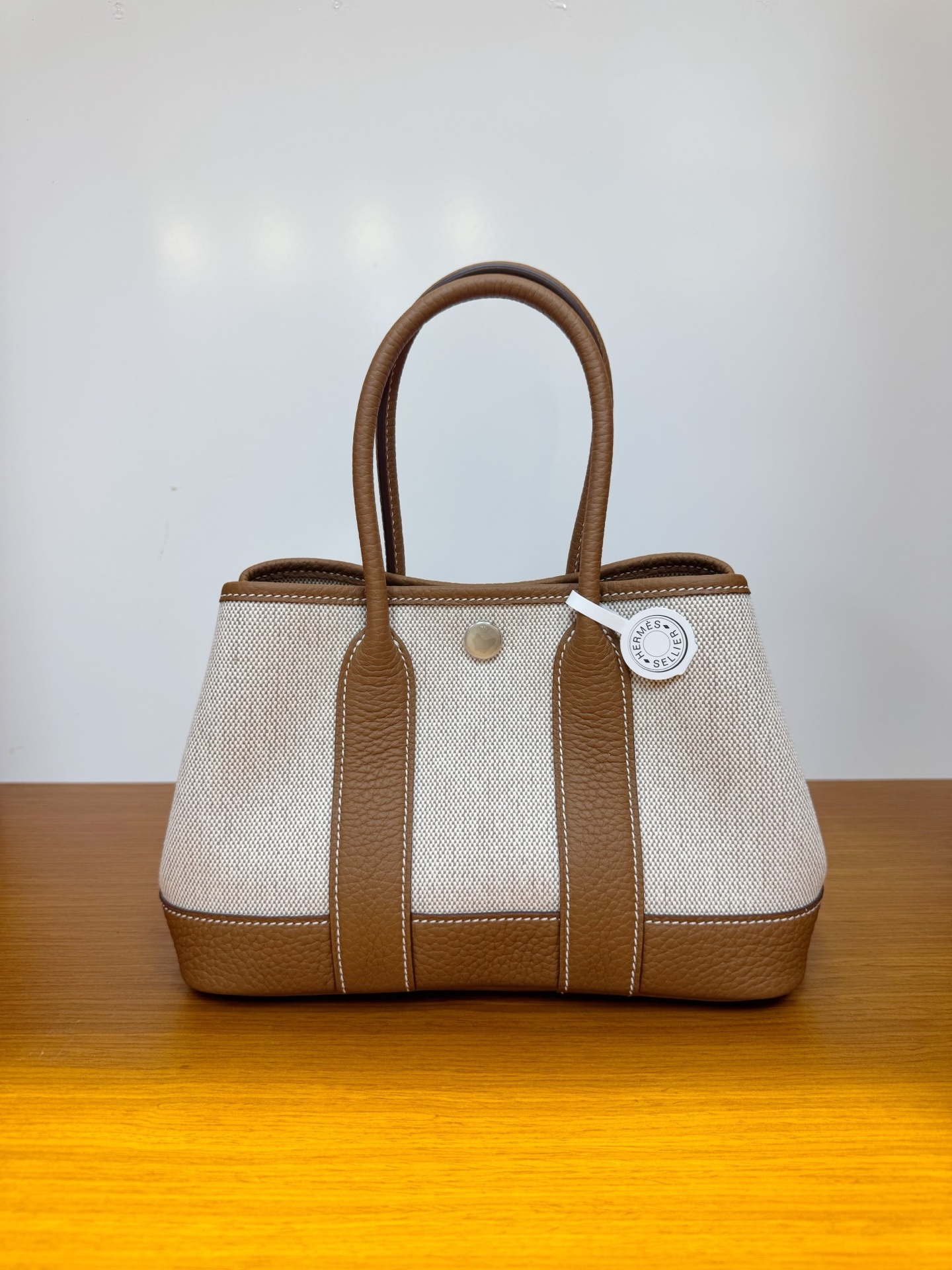 NO:811497,In stock, mini garden bag 23 pieces of canvas, golden brown, imported negonda, hand-stitched wax thread, Hermes, hermes, Hermes,19860909现货,迷你花园包23拼帆布,金棕,进口negonda,纯手工手缝蜡线,爱马仕,hermes,Hermes,,Bag