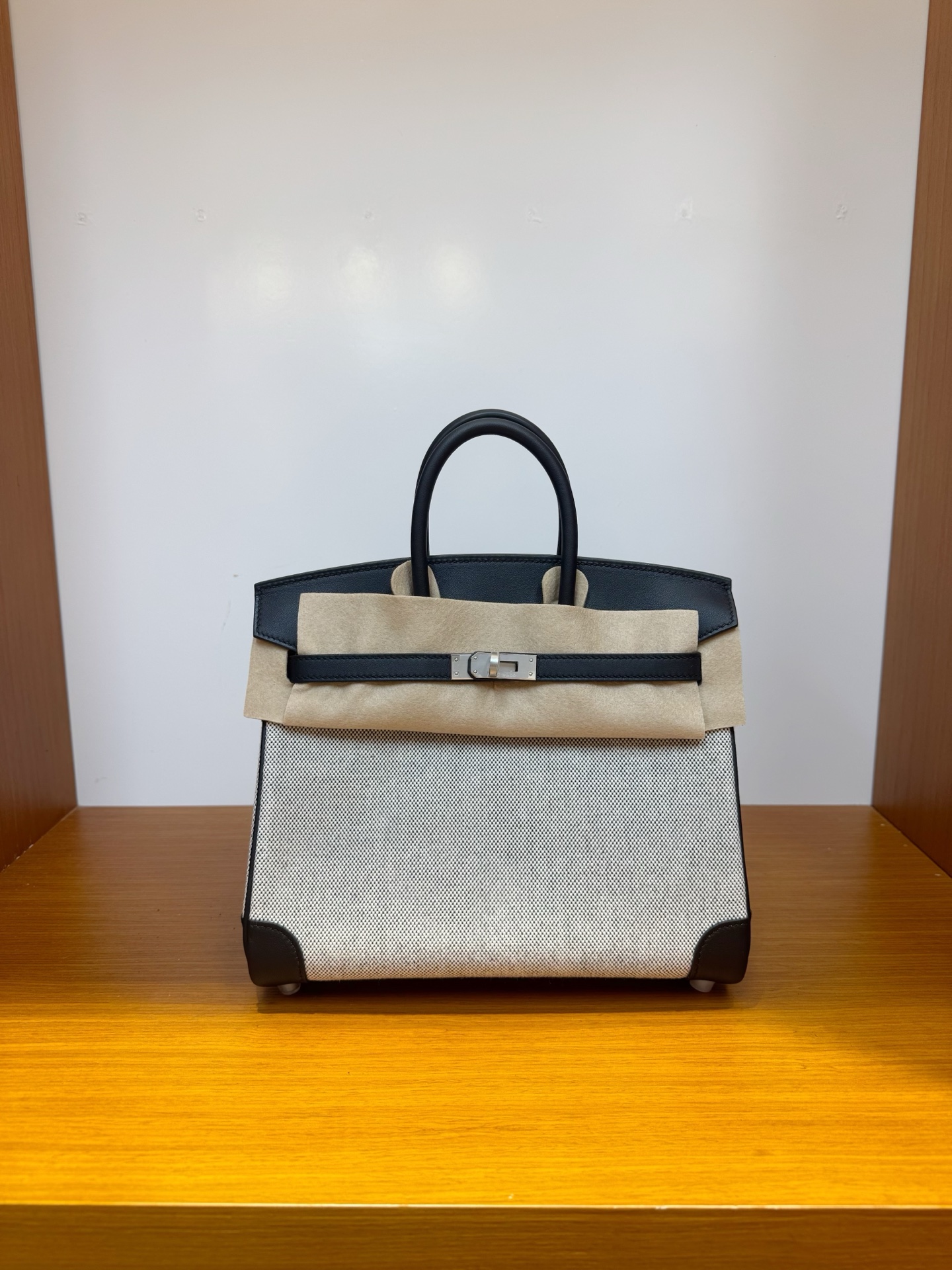 NO:851050,In stock, platinum 25 French swift leather patchwork, black silver buckle, hand-stitched wax thread, Hermes, hermes, stuart weitzman, Hermes,19860909现货,铂金25法国swift皮拼布,黑色银扣,纯手工手缝蜡线,爱马仕,hermes,stuart weitzman,Hermes,,Bag