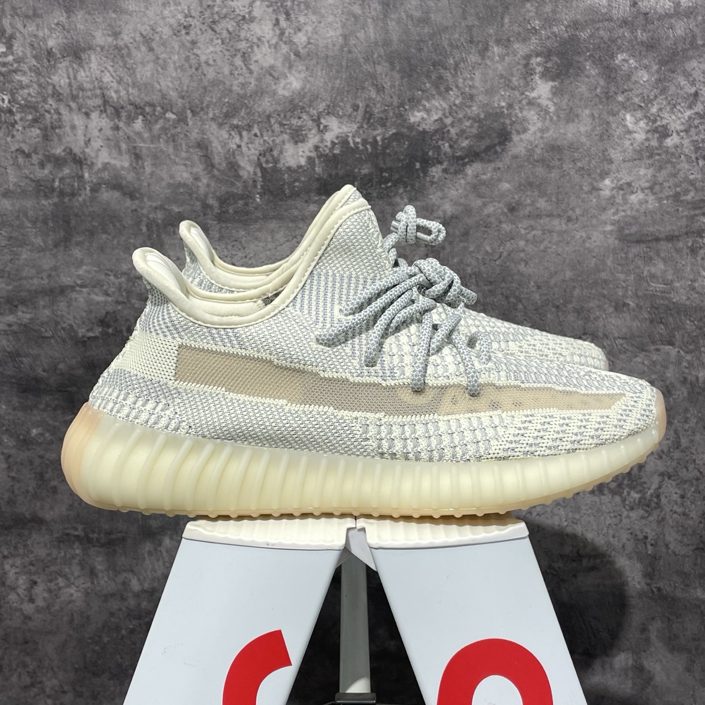 Adidas Yeezy Boost 350V2 “Lundmark FV3254