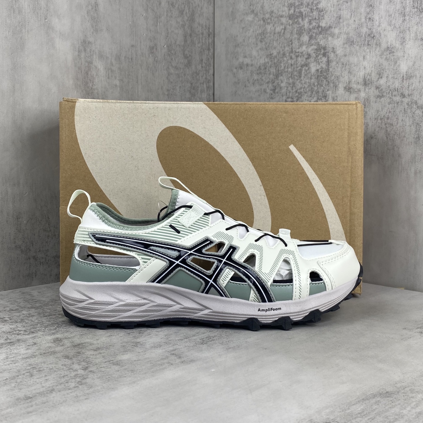 NO:408864,New model on the shelves Asics Gel-Sonoma SE Sneakers Sandals Men's and Women's shoes are genuine half-coded. Upgraded original paper version. Use elastic cloth and partially synthetic leather upper material. #New lightweight EVA foam cushioned midsole. External non-slip and wear-resistant rubber bottom. Size 36 37 37.5 38 39 39.5 40 40.5 41.5 42 42.5 43.5 44 45 Coded YQC20, casual shoes/sports shoes, ASICS, sandals, sneakers19860909新款上架Asics Gel-Sonoma SE 亚瑟士 溯溪鞋凉鞋 男女鞋真标半码制 升级原楦原纸版开发 采用弹力布配合部分合成革鞋面材质#全新轻量EVA发泡缓震中底 外置防滑耐磨橡胶底片 尺码36 37 37.5 38 39 39.5 40 40.5 41.5 42 42.5 43.5 44 45 编码YQC20,休闲鞋/运动鞋,ASICS,sandals,sneakers,Women's Shoes